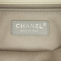 Small Airlines Tweed Flap