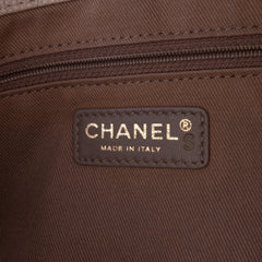 Medium Quilted Caviar Coco Pleats Messenger Flap