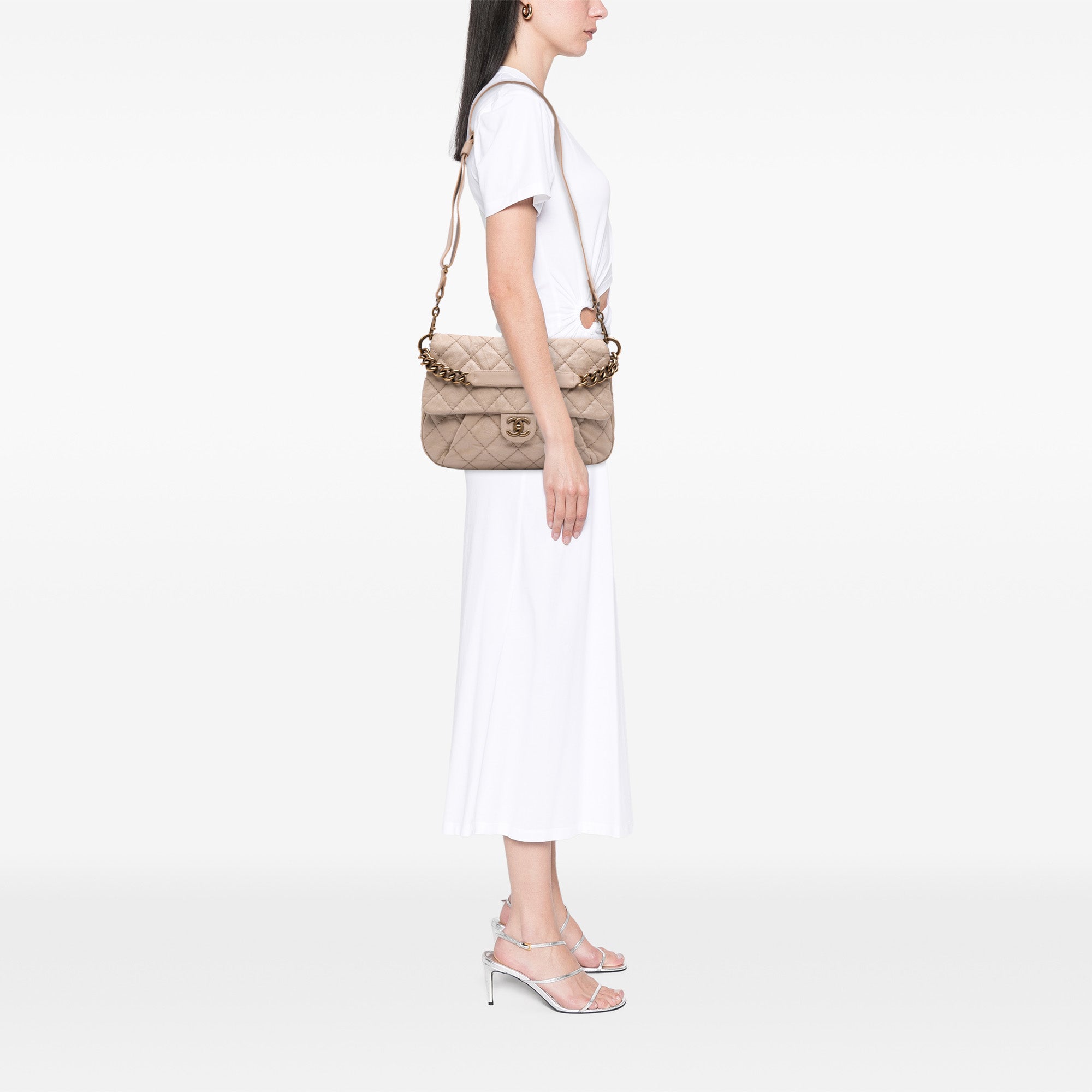Medium Quilted Caviar Coco Pleats Messenger Flap