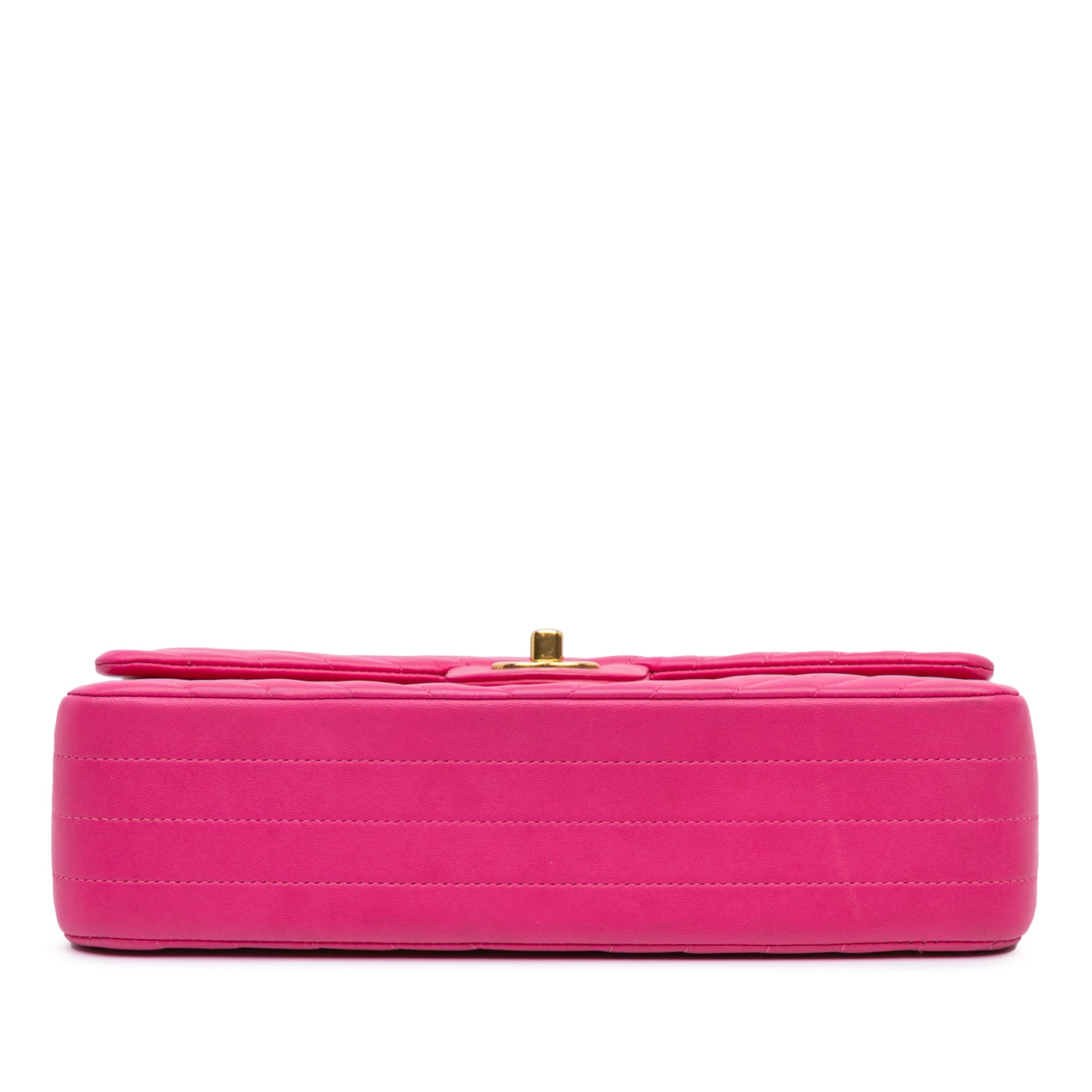Medium Classic Chevron Lambskin Double Flap