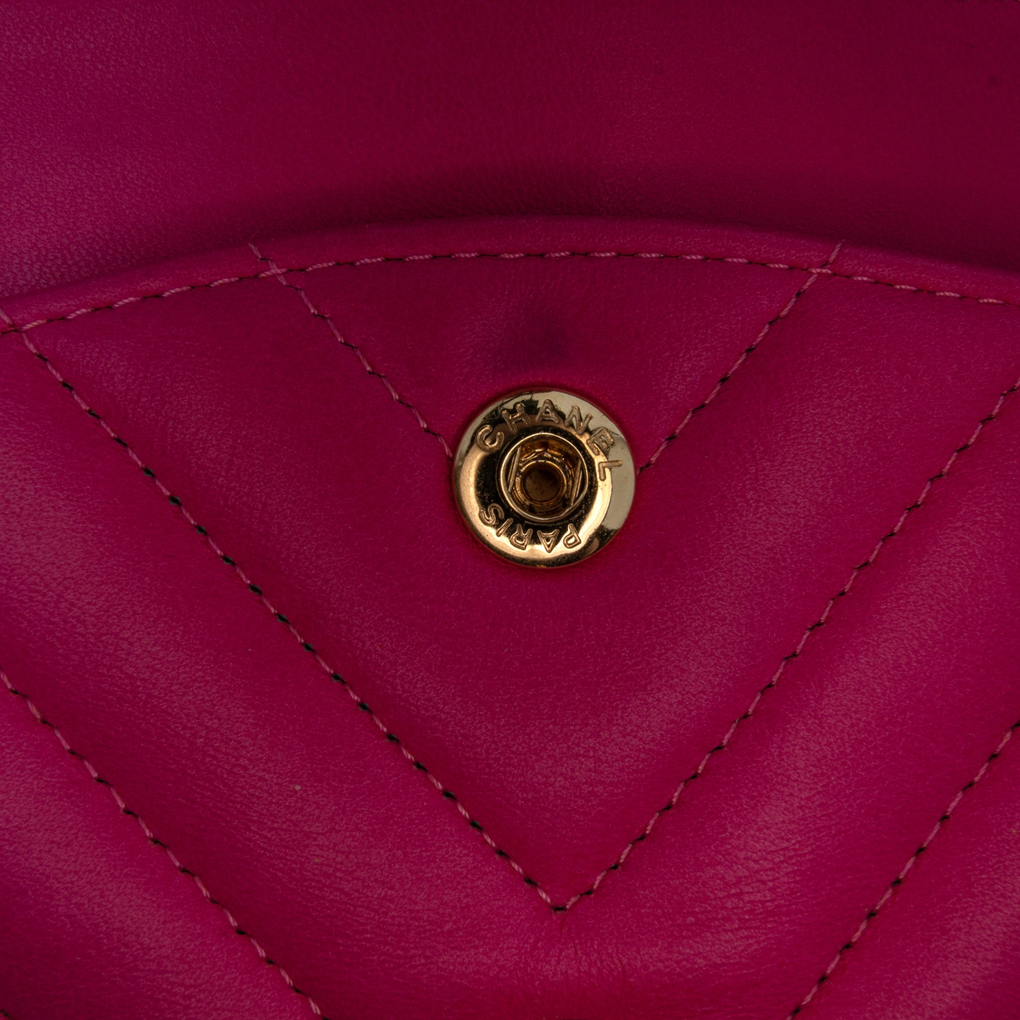 Medium Classic Chevron Lambskin Double Flap