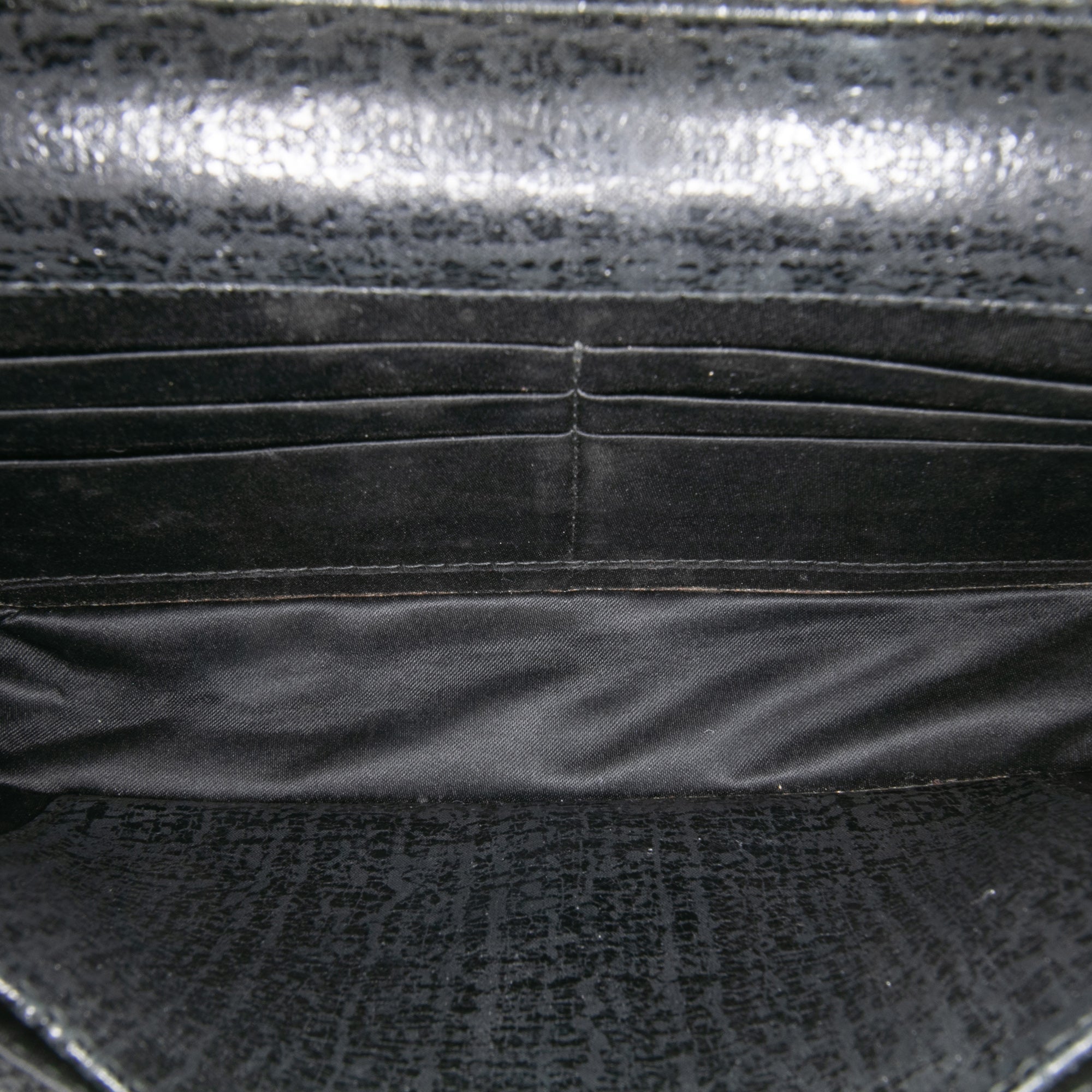 CC Quilted Crinkled Calfskin Wallet On Chain