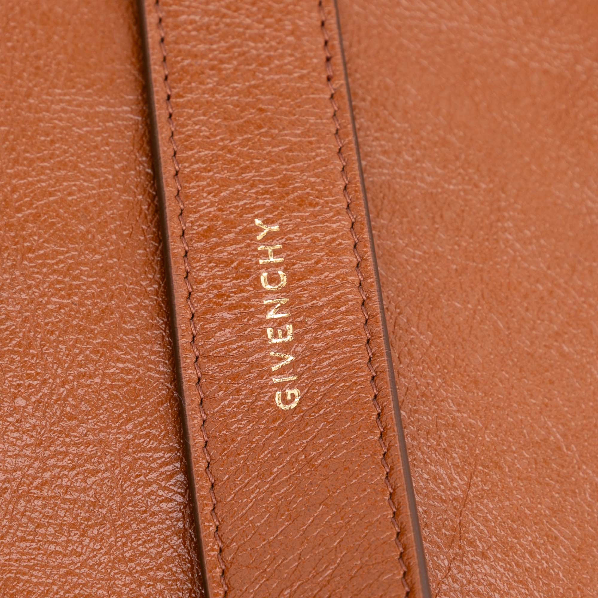 Medium Leather Voyou Crossbody