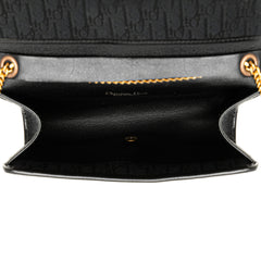 Oblique Chain Shoulder Bag