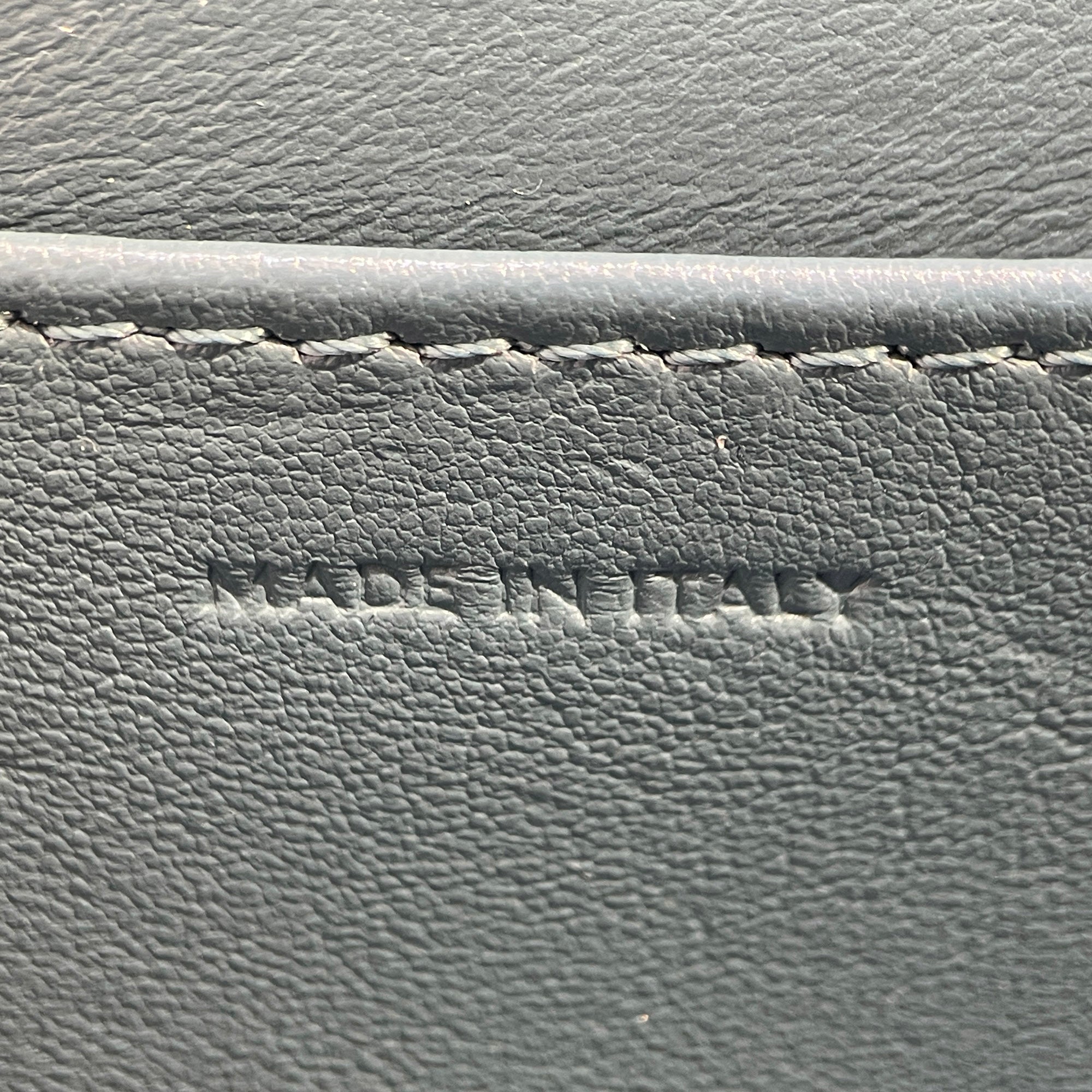 Teen Calfskin Classic Box