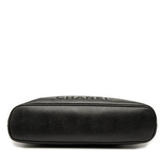 Caviar Logo Chain Shoulder Bag