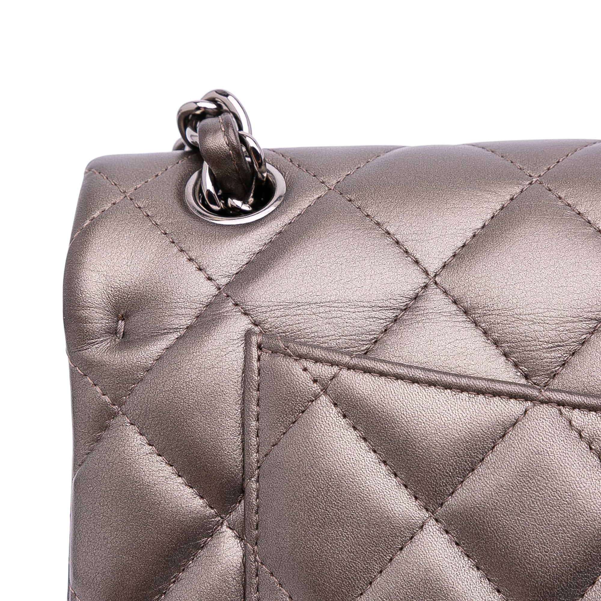 Jumbo Classic Lambskin Double Flap