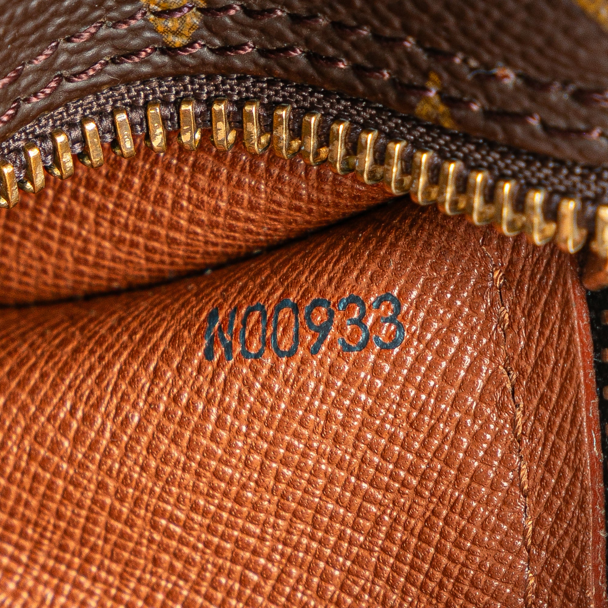 Monogram Papillon 30