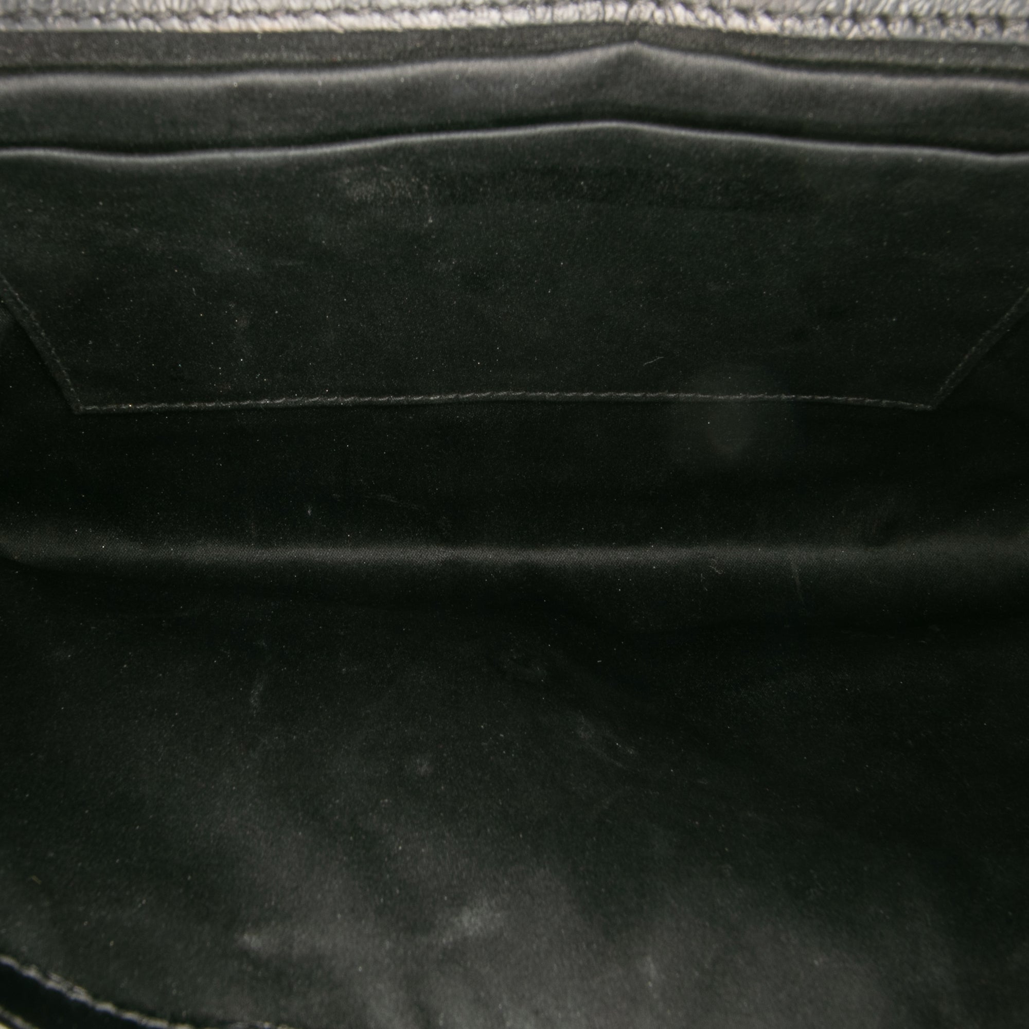 Textured Patent Belle de Jour Clutch