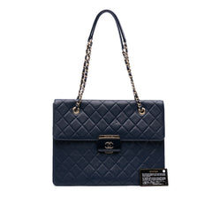 Quilted Sheepskin Beauty Lock Shopping Tote