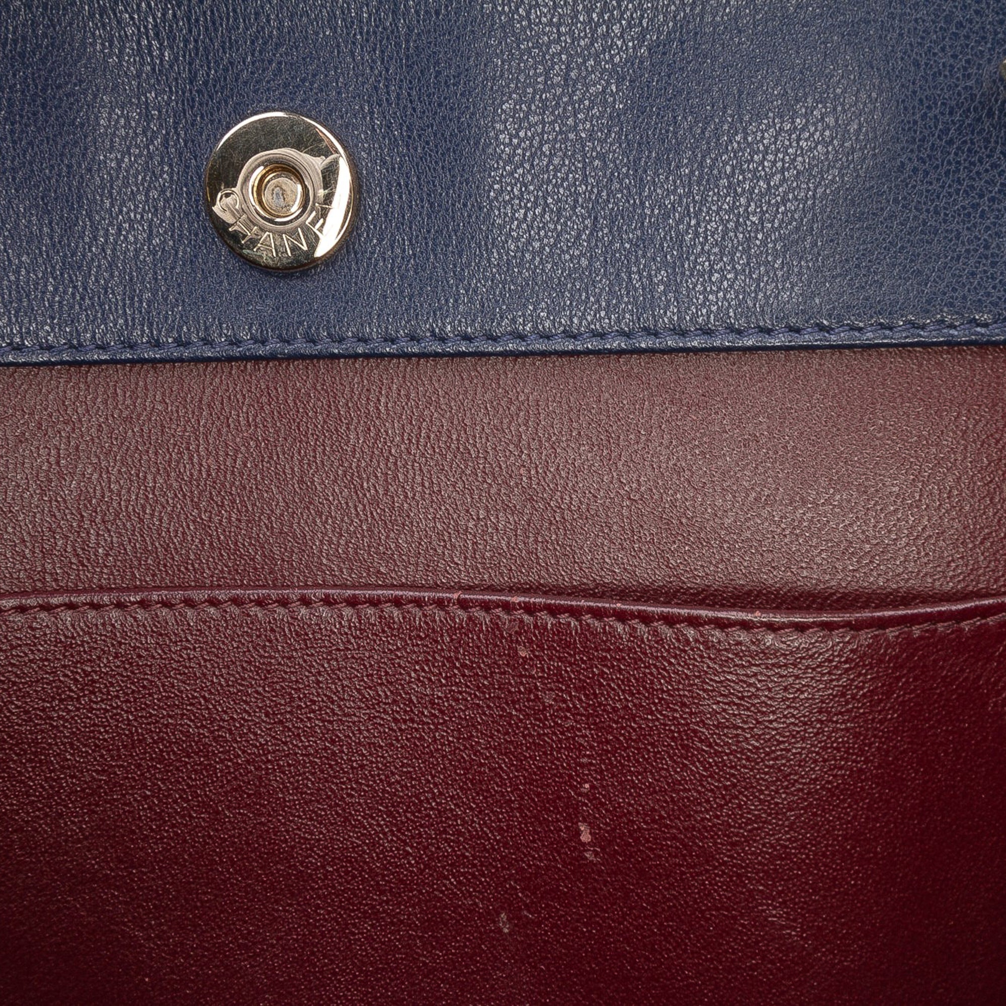 Quilted Sheepskin Beauty Lock Shopping Tote