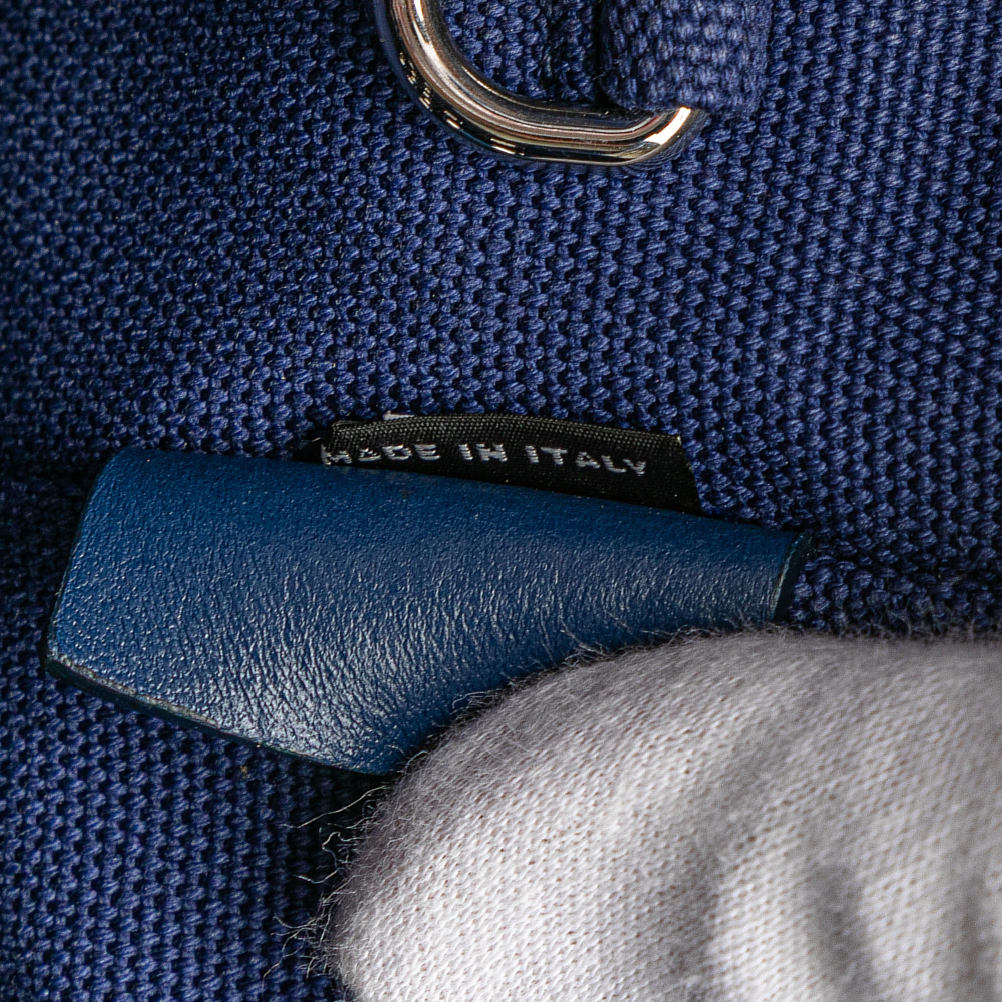 Small Canvas Canapa Grommet Satchel