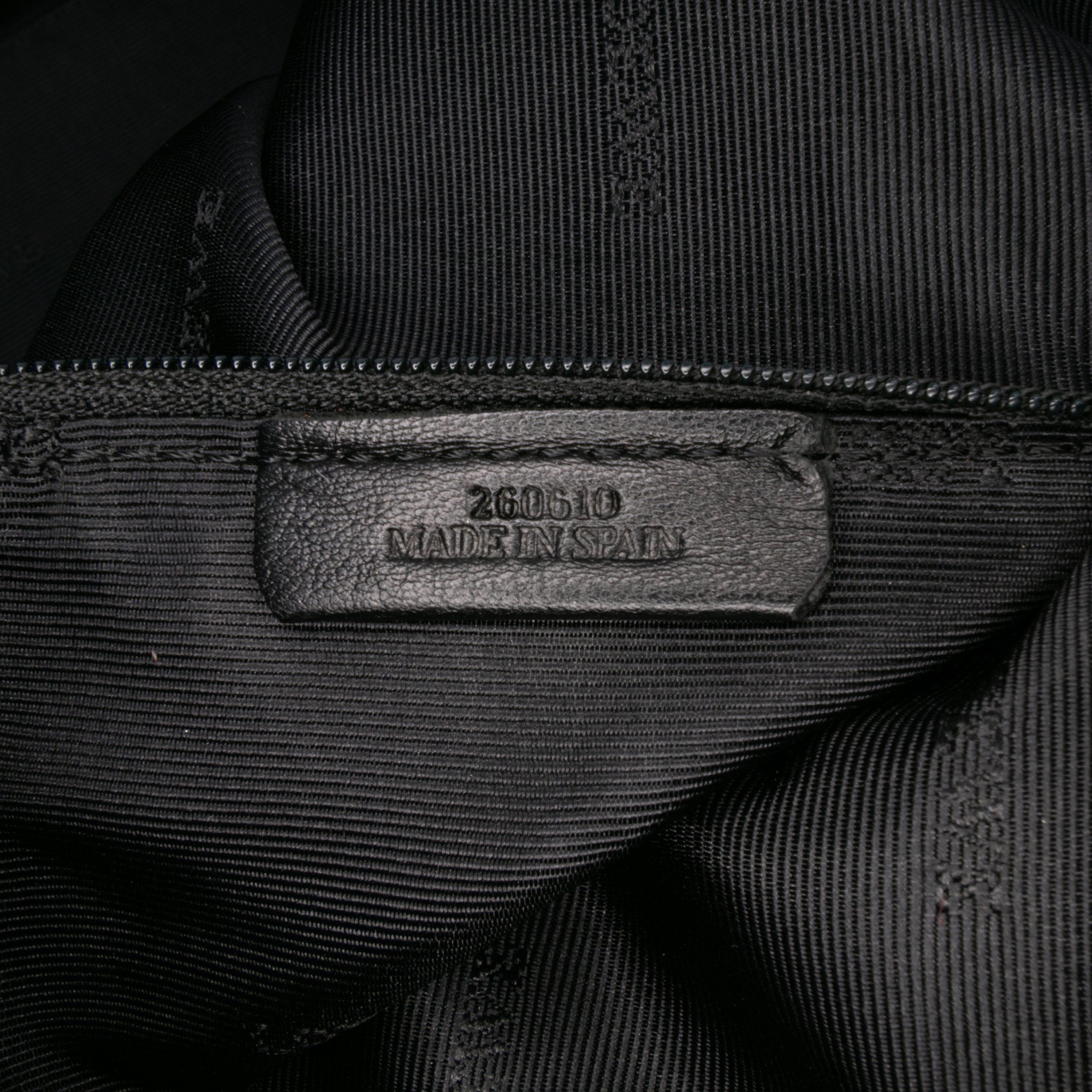 Leather Amazona 36