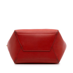Medium Leather Seau Sangle Bucket Bag
