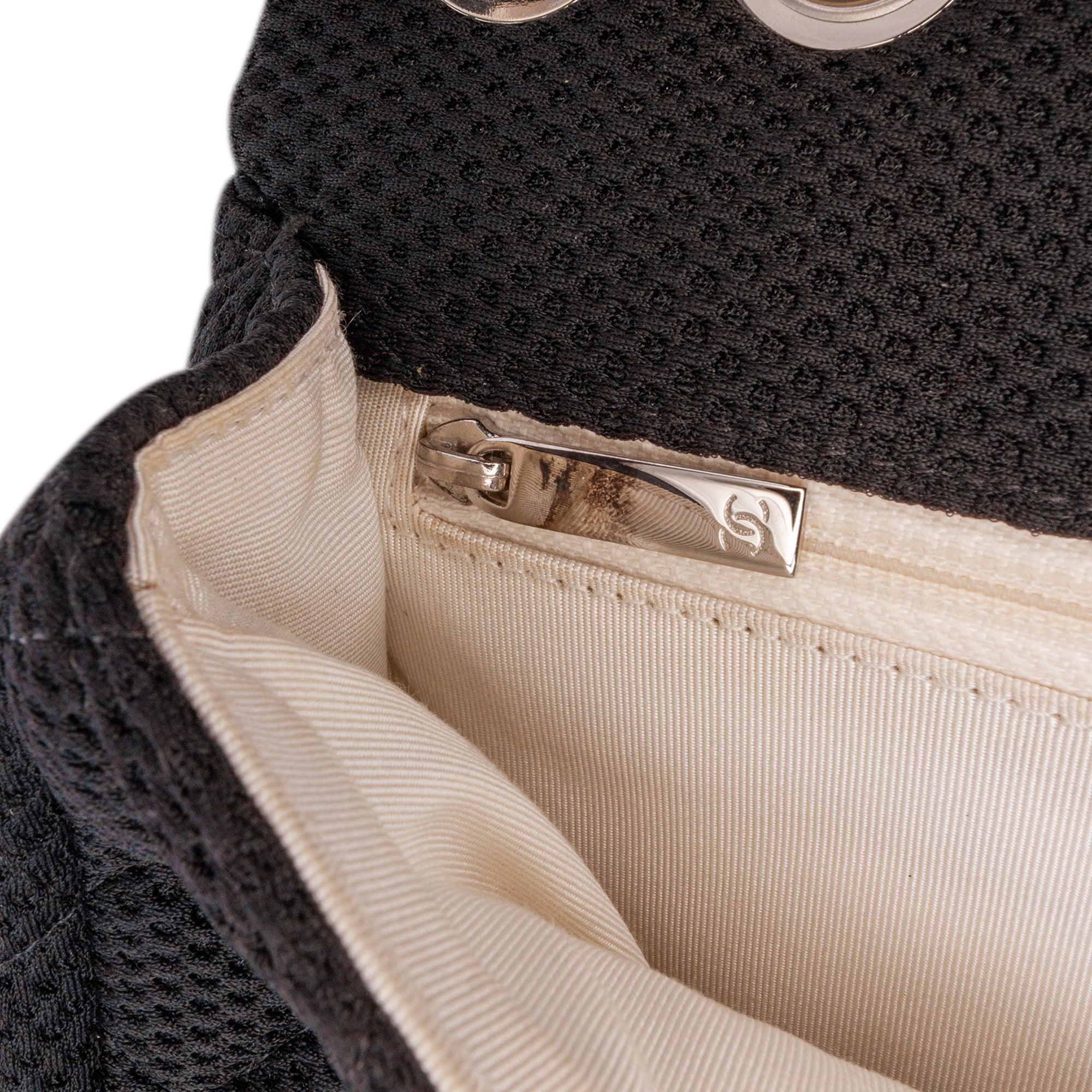 Medium Classic Mesh Single Flap