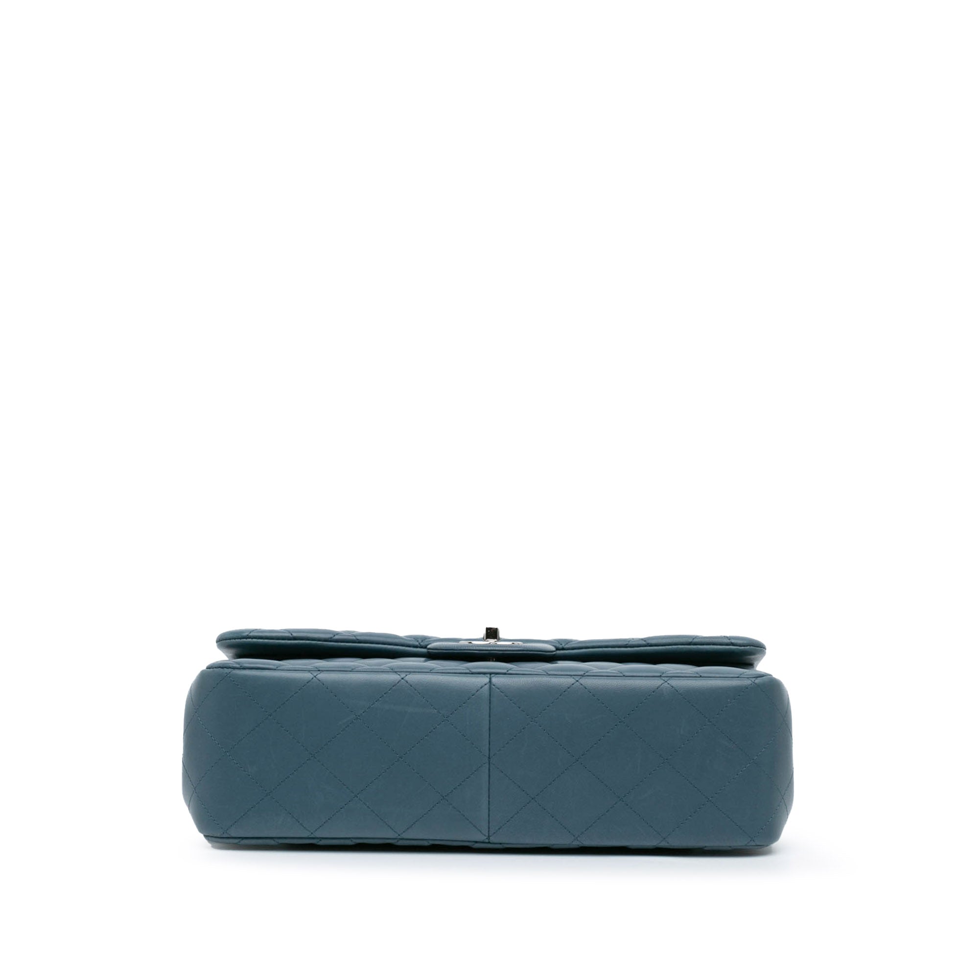 Jumbo Classic Lambskin Double Flap