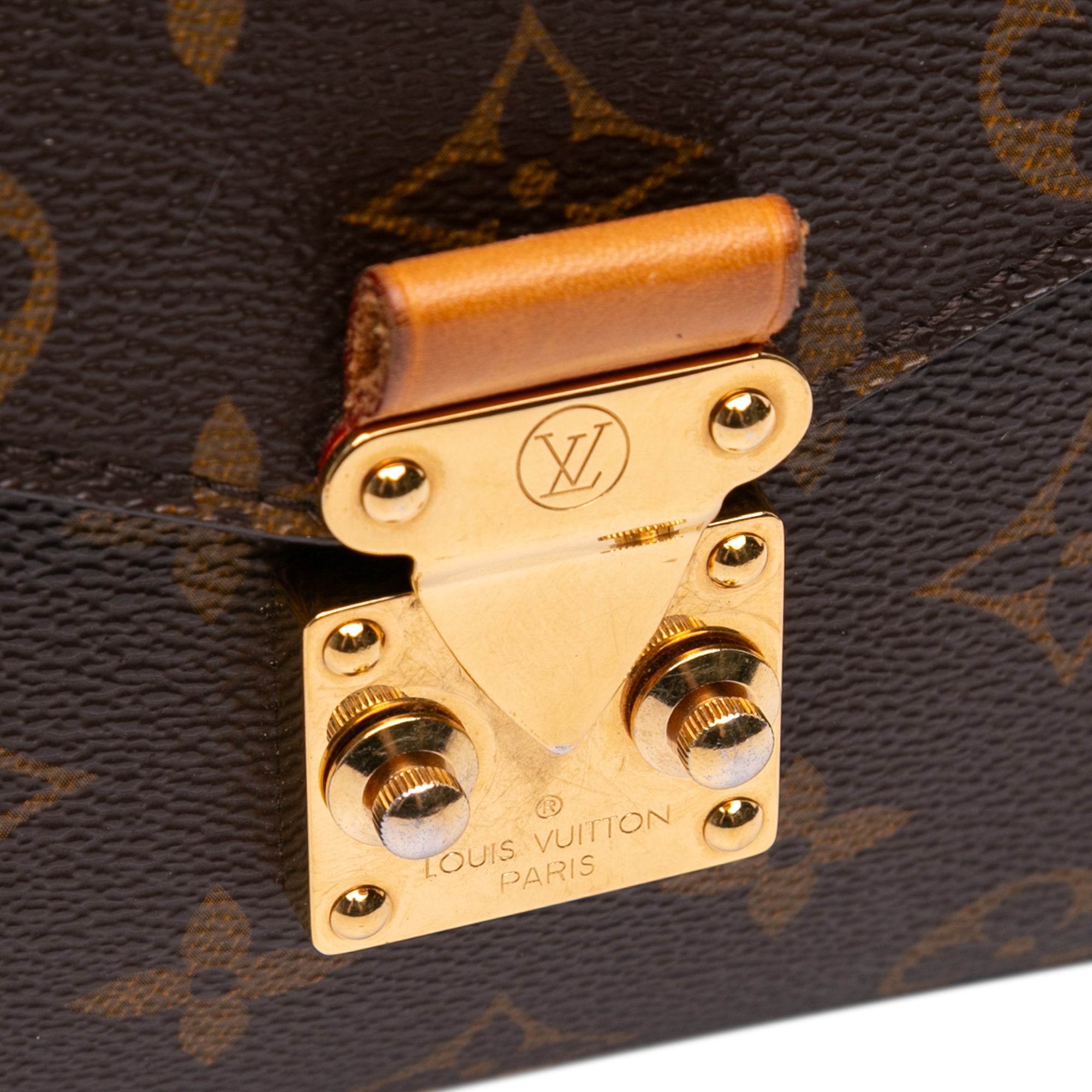 Monogram Pochette Metis
