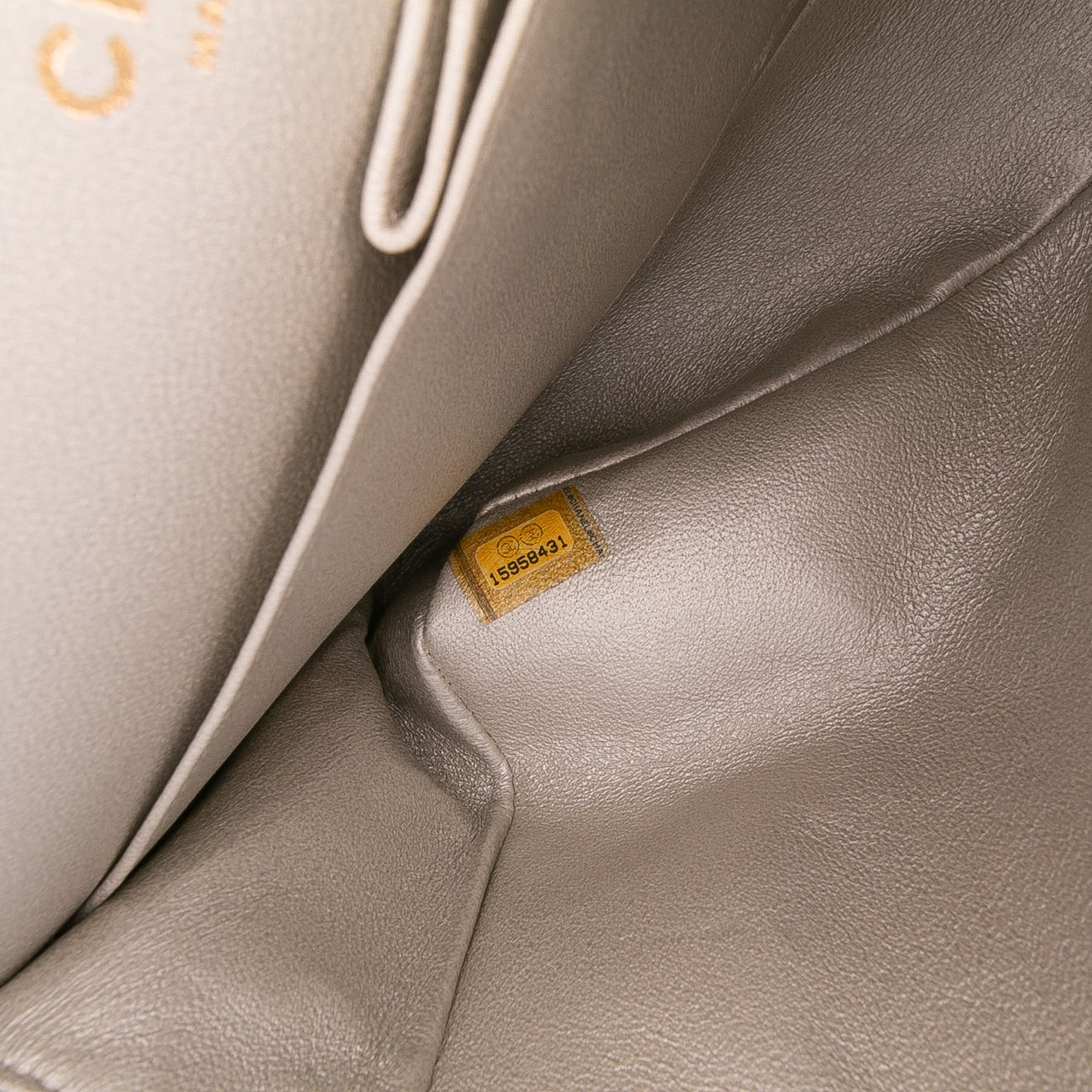Medium Classic Iridescent Lambskin Double Flap