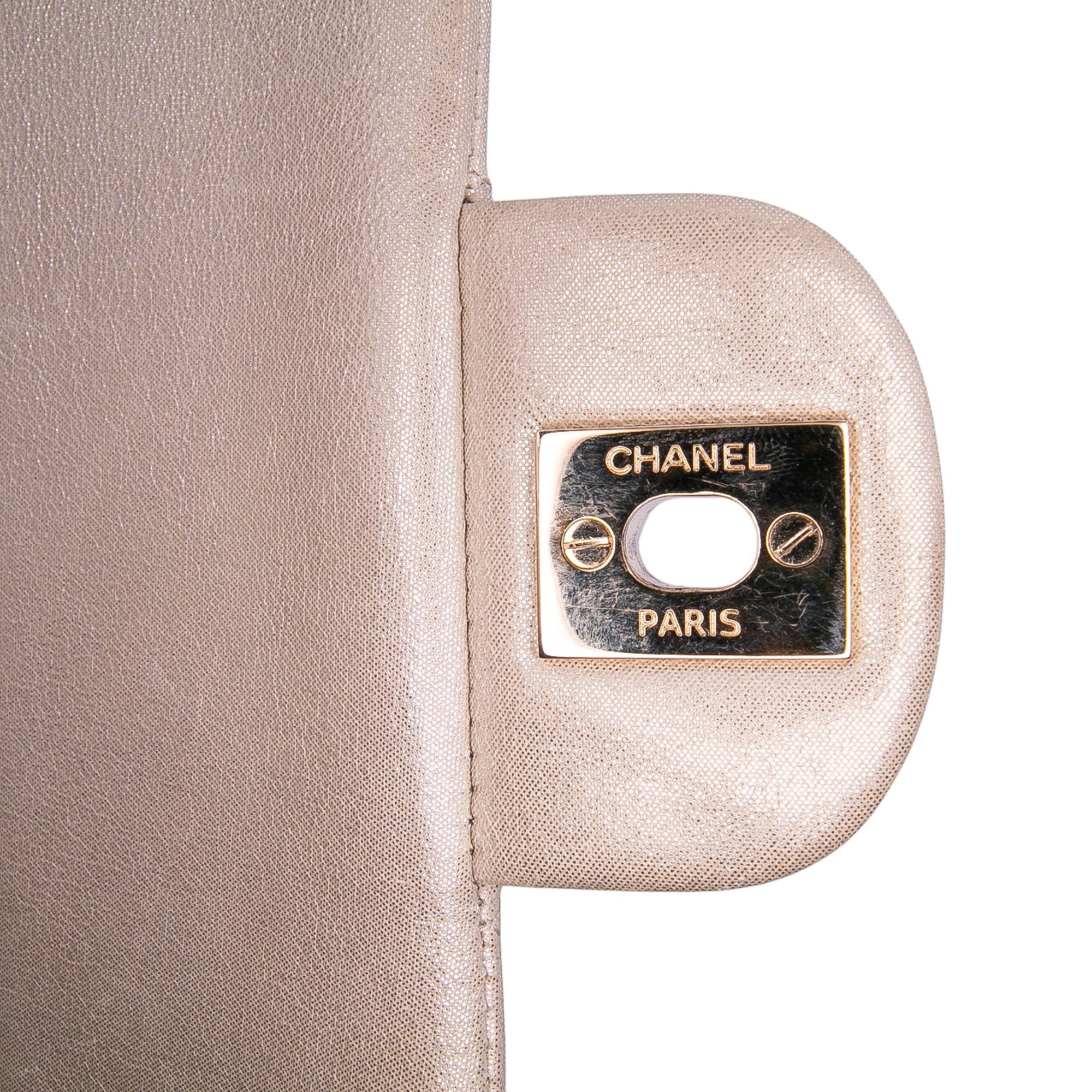 Medium Classic Iridescent Lambskin Double Flap