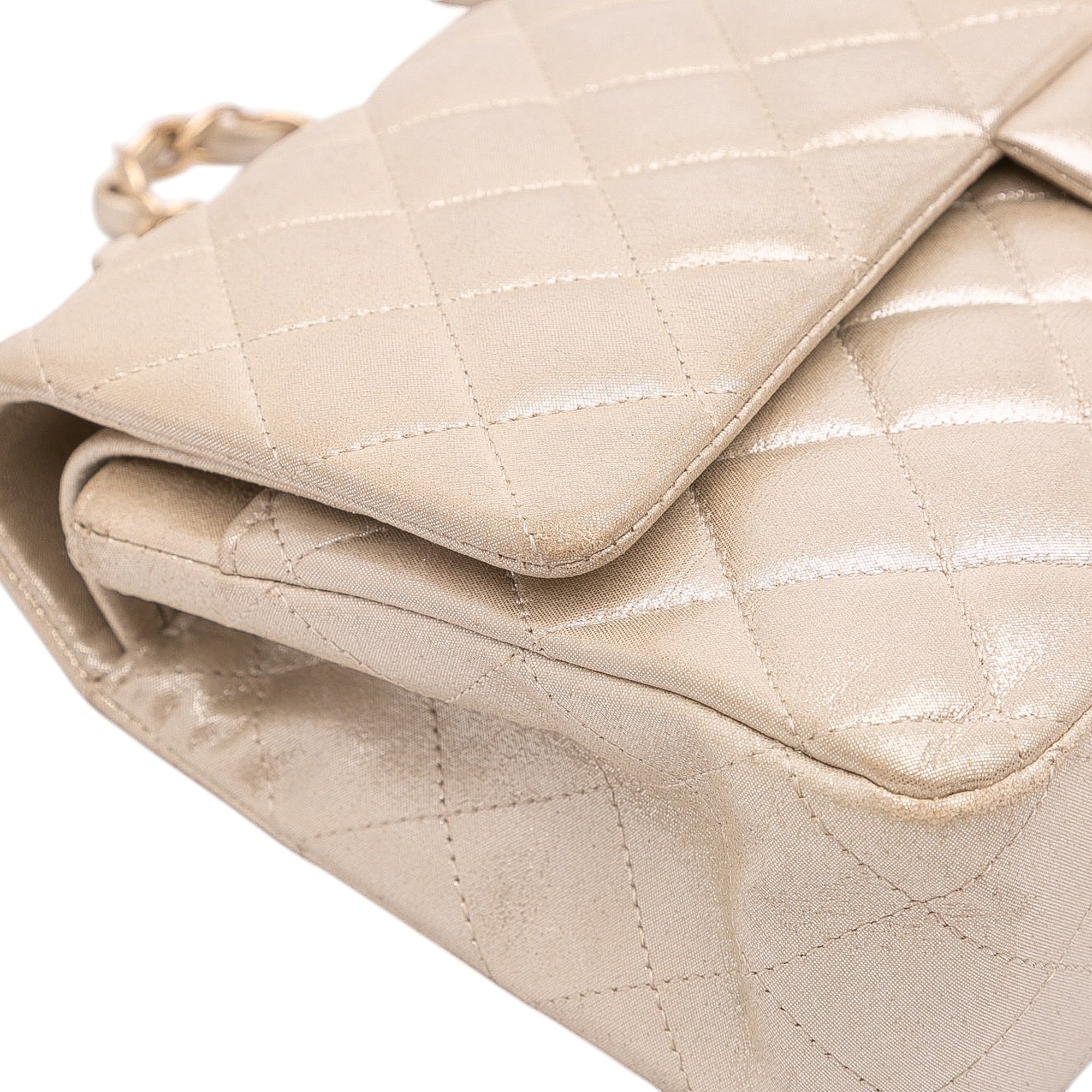 Medium Classic Iridescent Lambskin Double Flap