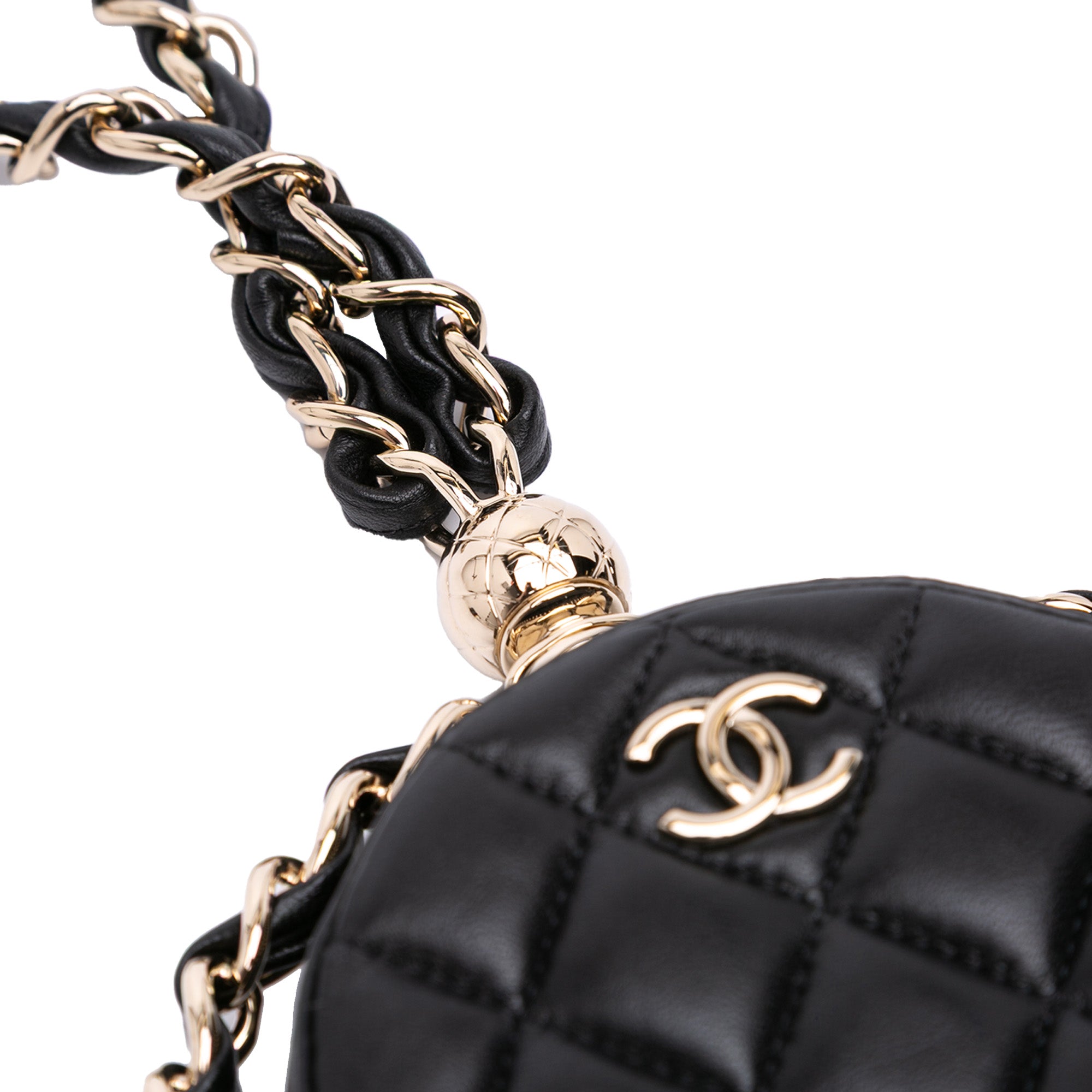 CC Quilted Lambskin Round Chain Around Clutch With Chain