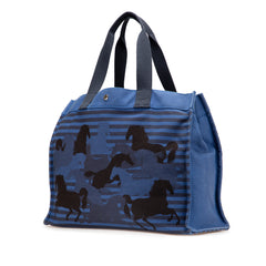 Toile Chevaux En Camouflage Beach Tote