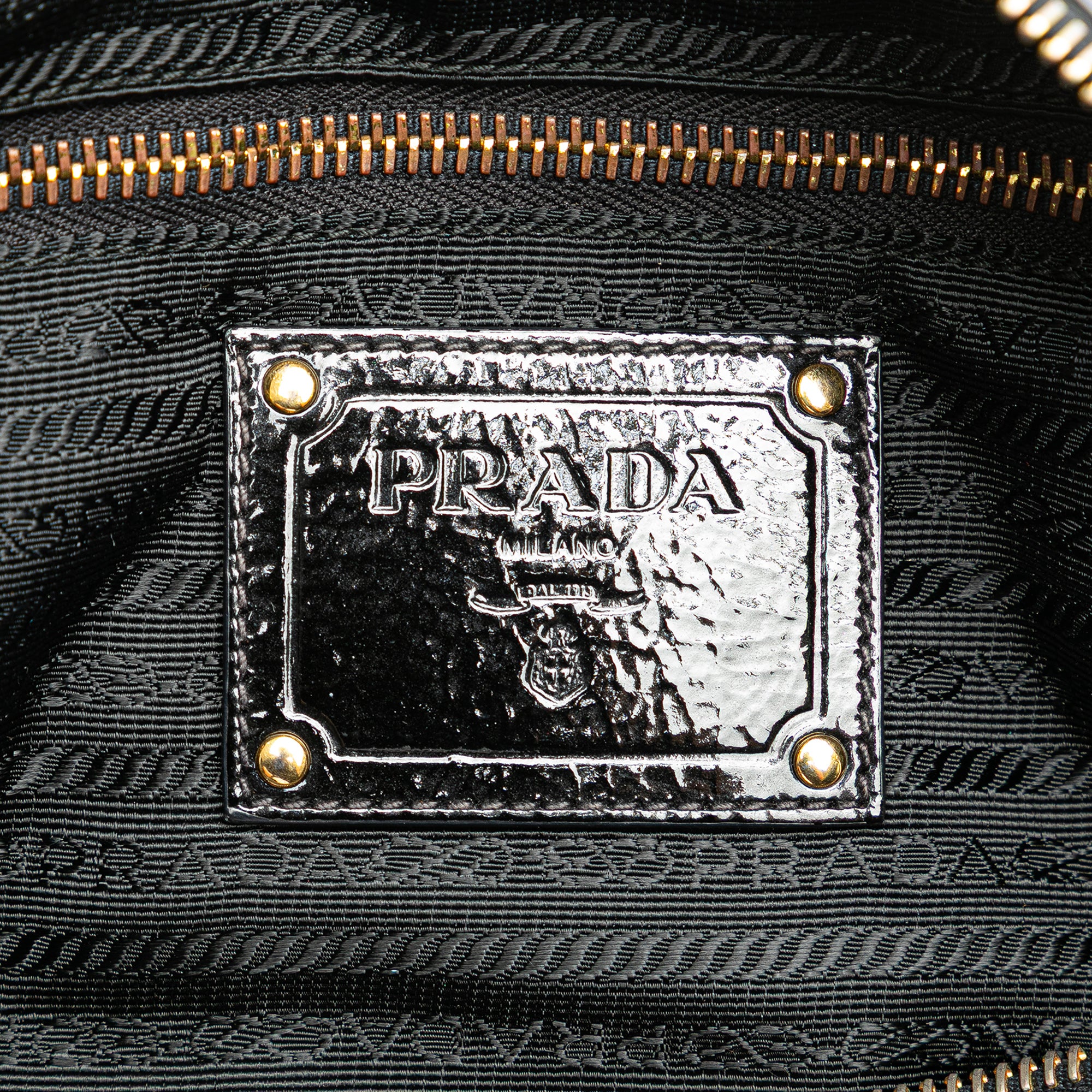Vernice Trimmed Tessuto Boston Bag