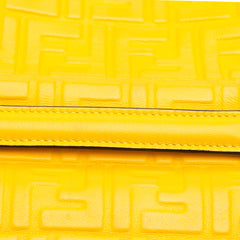Zucca Embossed Chain Midi Baguette