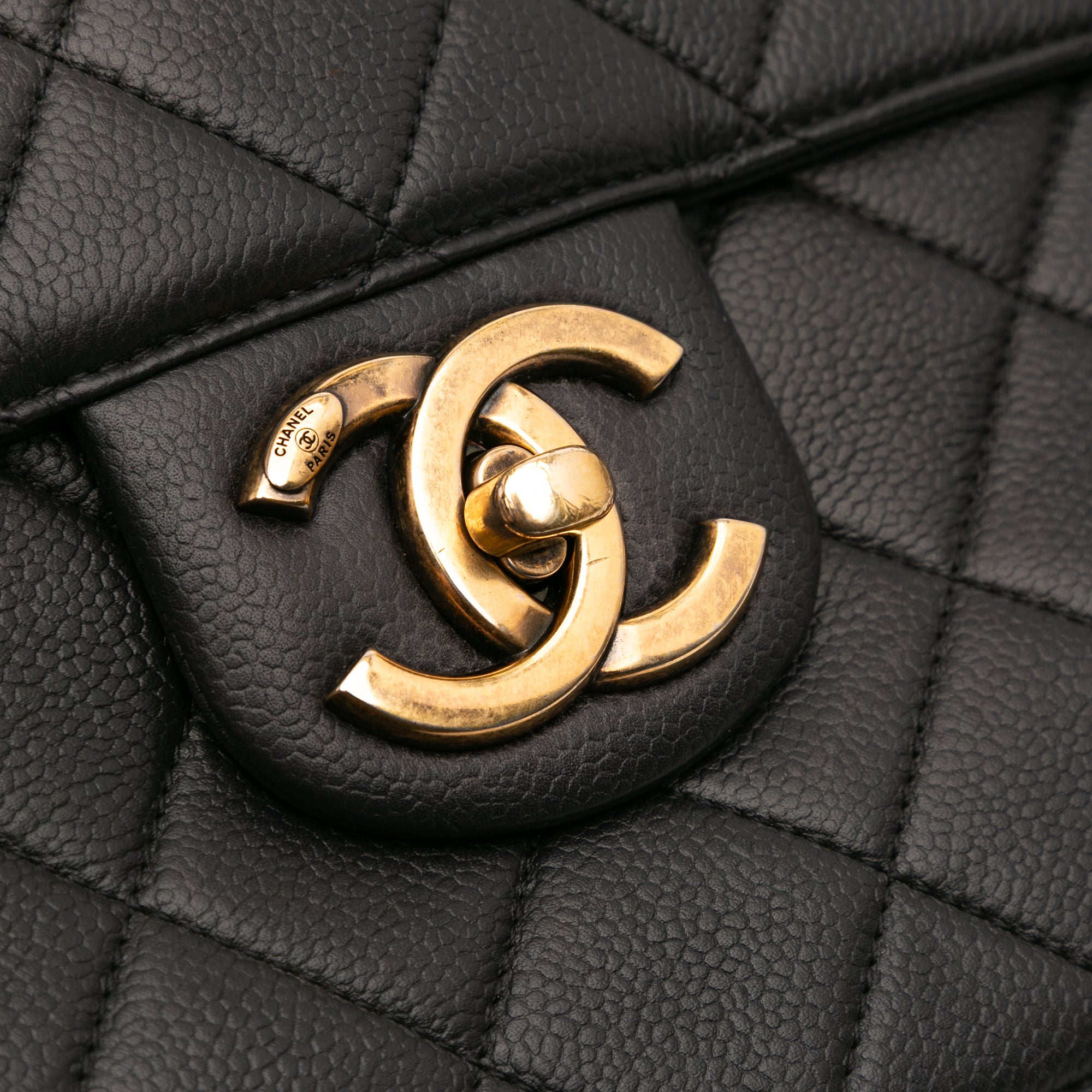 Jumbo CC Quilted Caviar Chunky Chain Flap