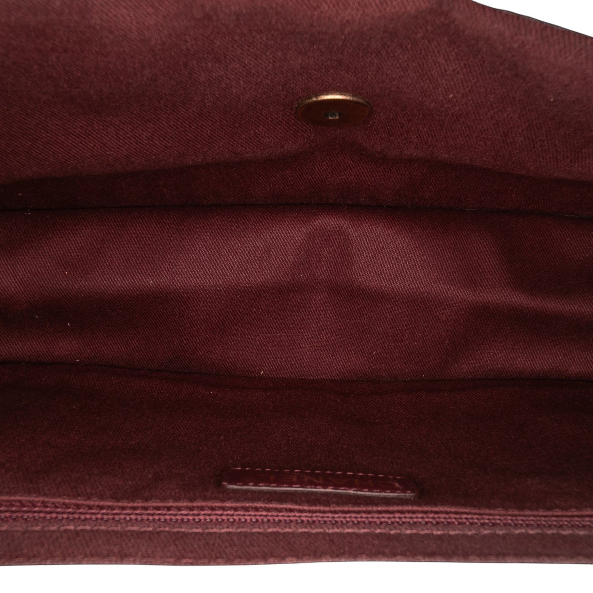 Jumbo CC Quilted Caviar Chunky Chain Flap