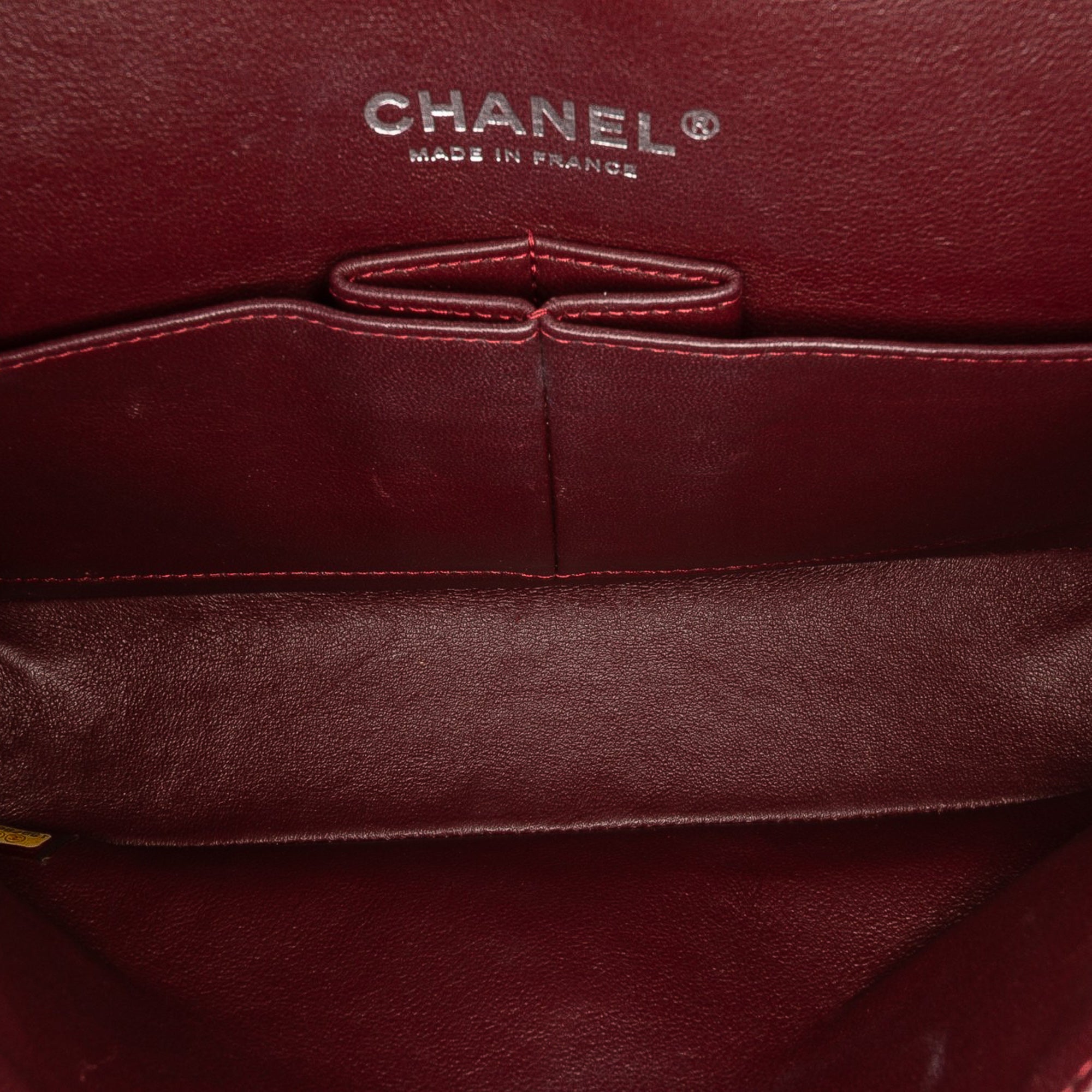 Medium Classic Caviar Double Flap