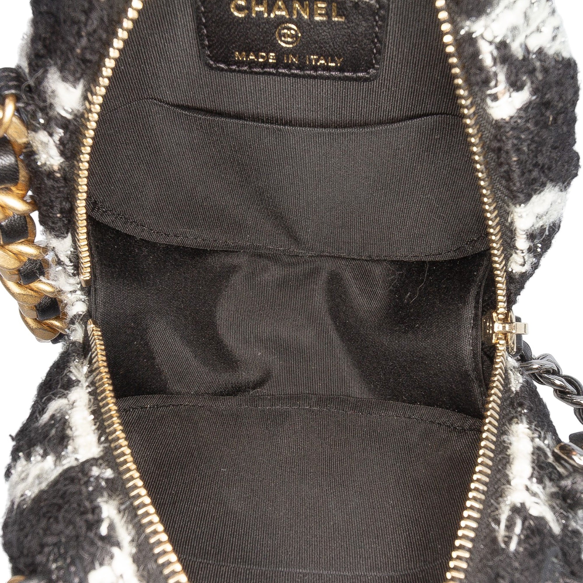 Tweed 19 Round Clutch with Chain and Coin Purse