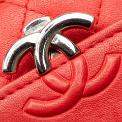 Grained Calfskin CC Box Wallet On Chain