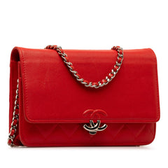Grained Calfskin CC Box Wallet On Chain