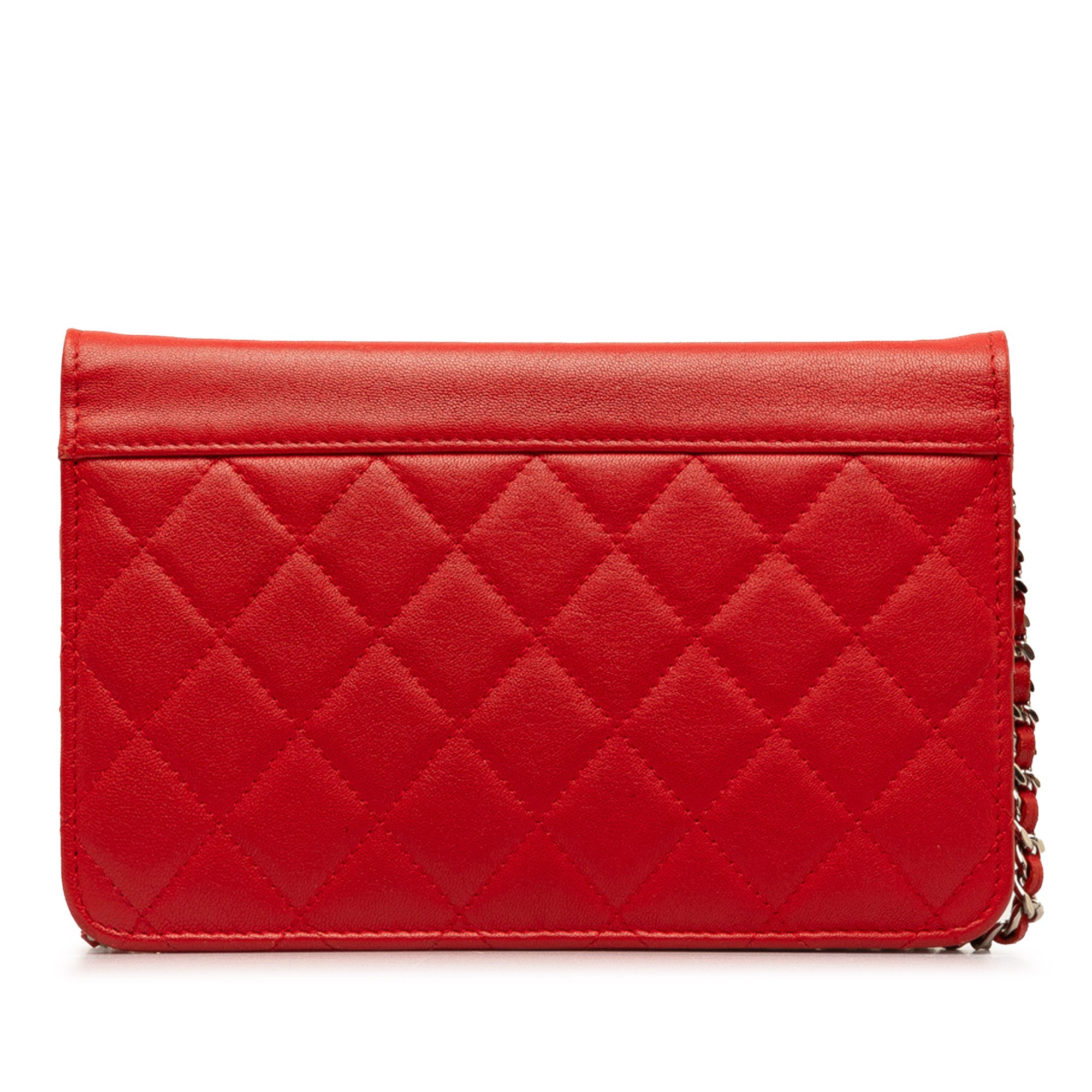 Grained Calfskin CC Box Wallet On Chain