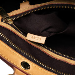 Monogram Vernis Brea MM