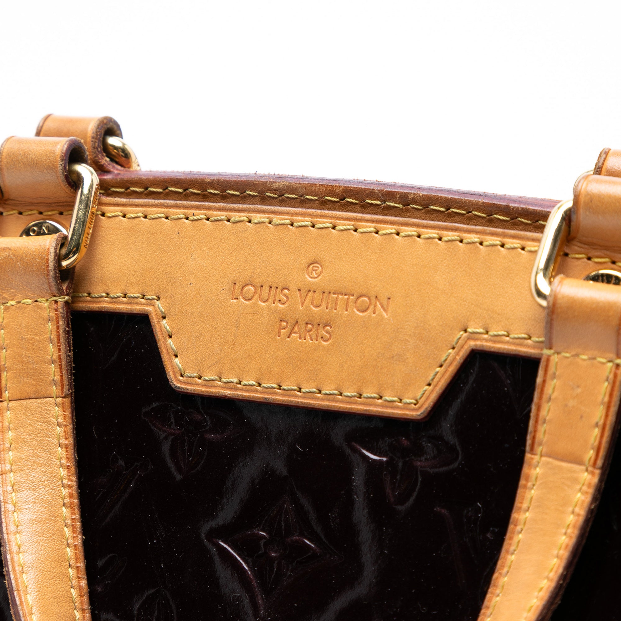 Monogram Vernis Brea MM