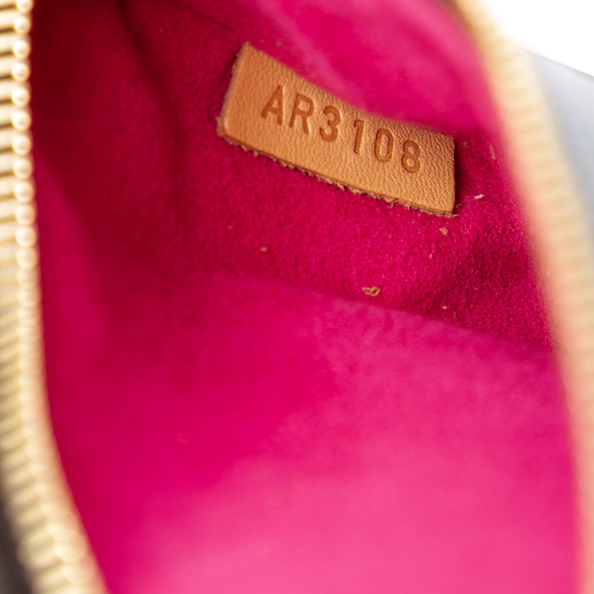 Monogram Patches Pochette Metis