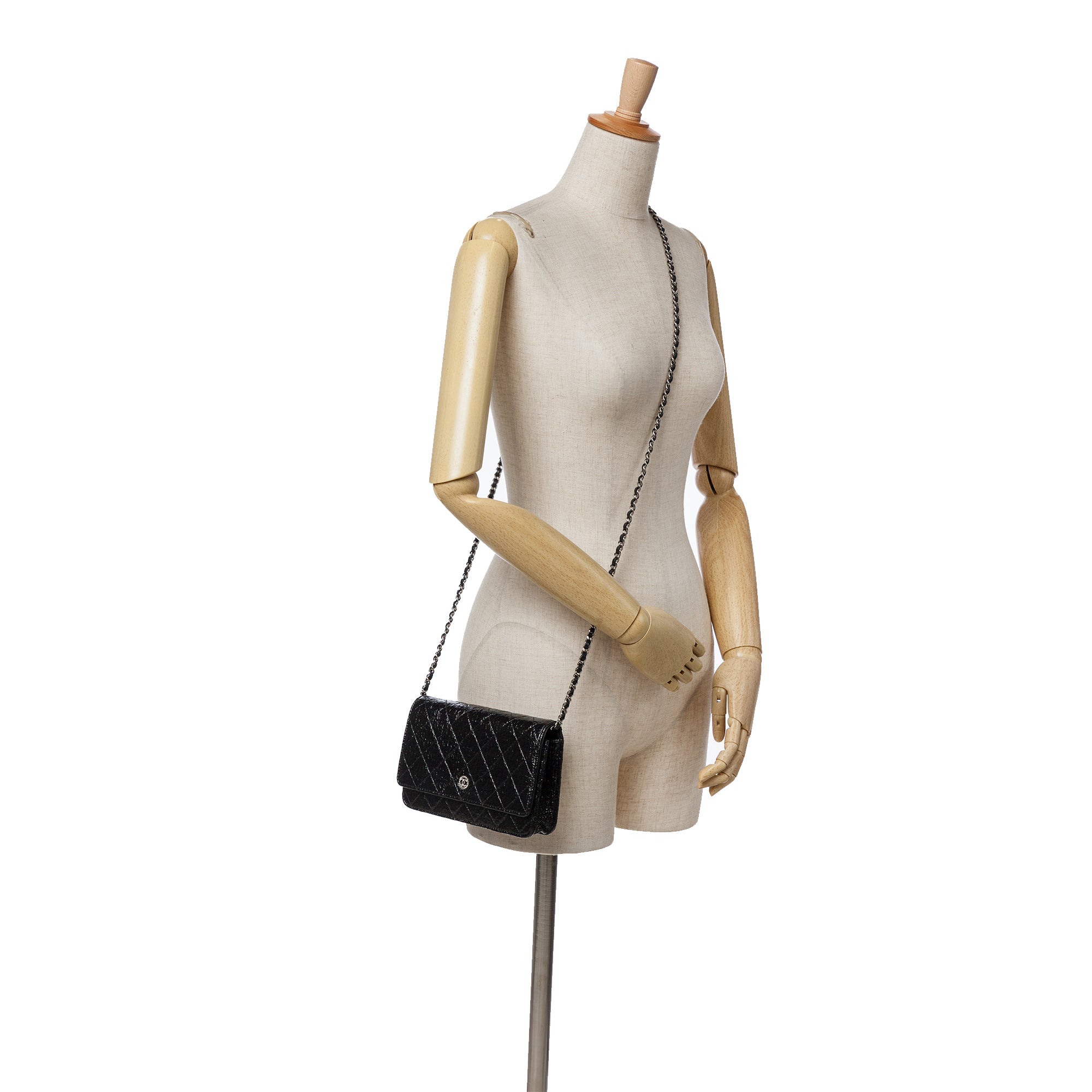 CC Quilted Crinkled Patent Wallet On Chain