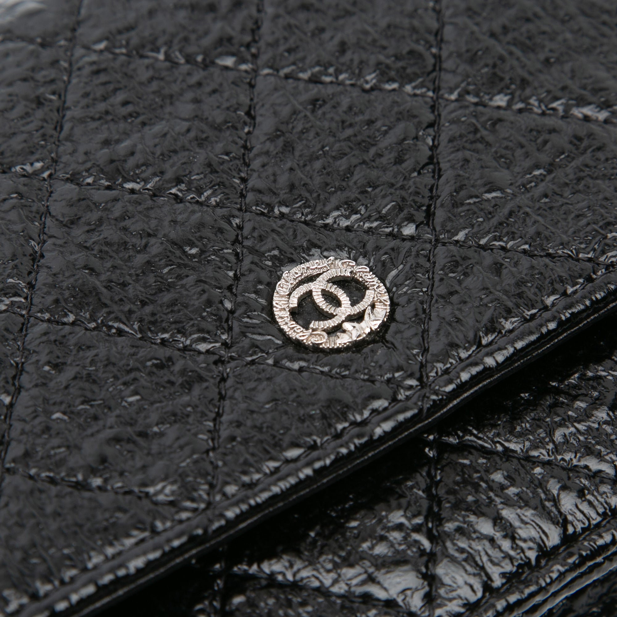 CC Quilted Crinkled Patent Wallet On Chain