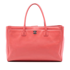 Medium Calfskin Executive Cerf Tote