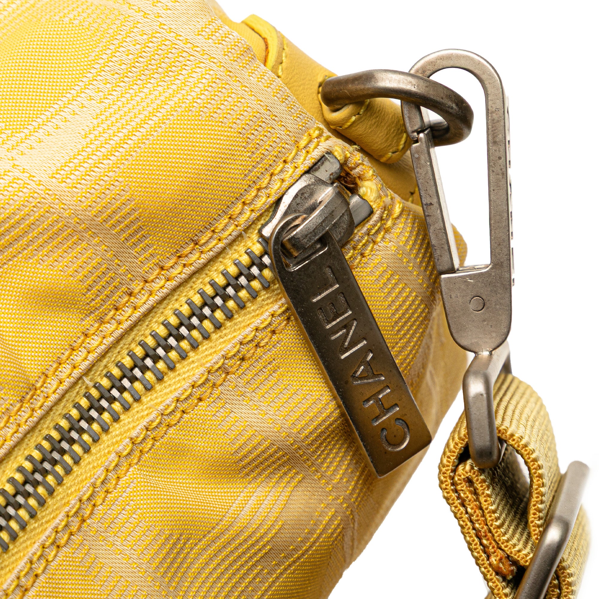 New Travel Line Nylon Barrel Shoulder Bag