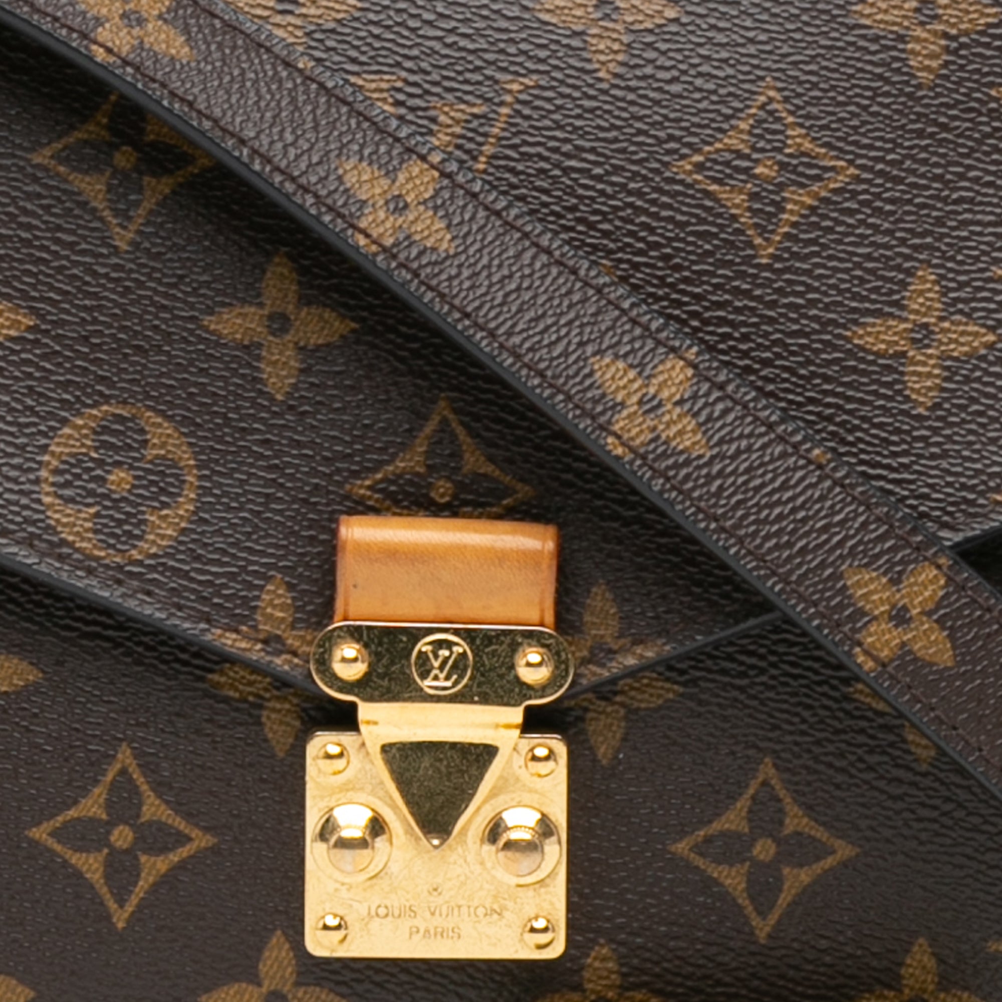 Monogram Pochette Metis