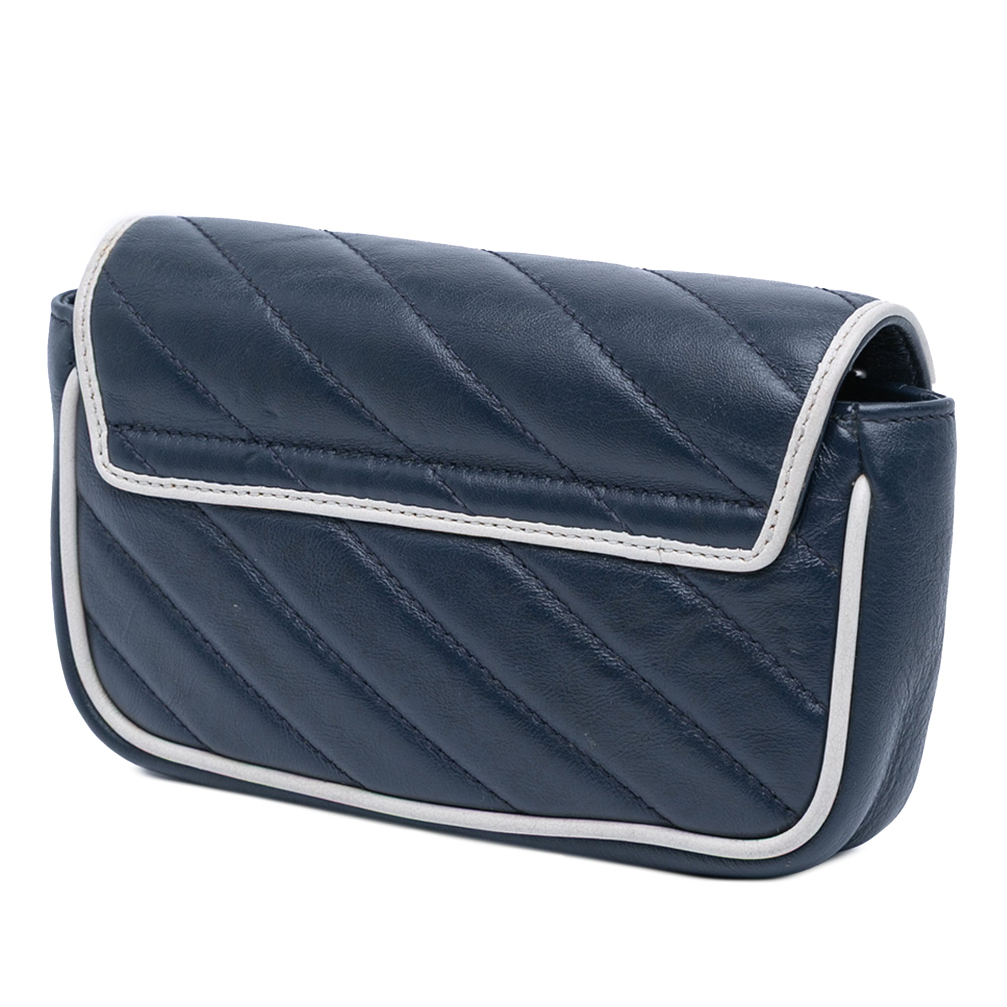 Super Mini GG Marmont Matelasse Leather Torchon Flap Crossbody