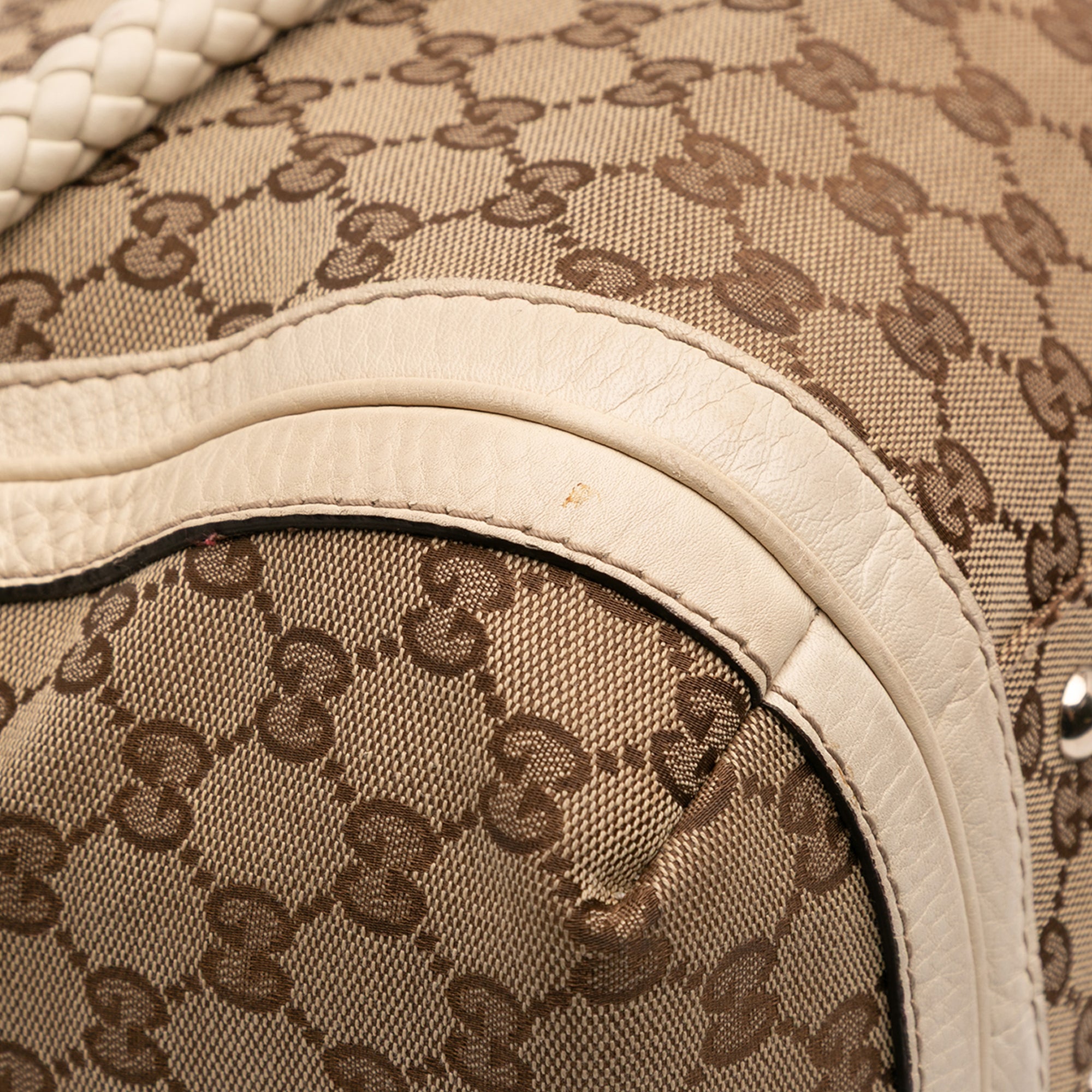 Medium GG Canvas Bella Shoulder Bag
