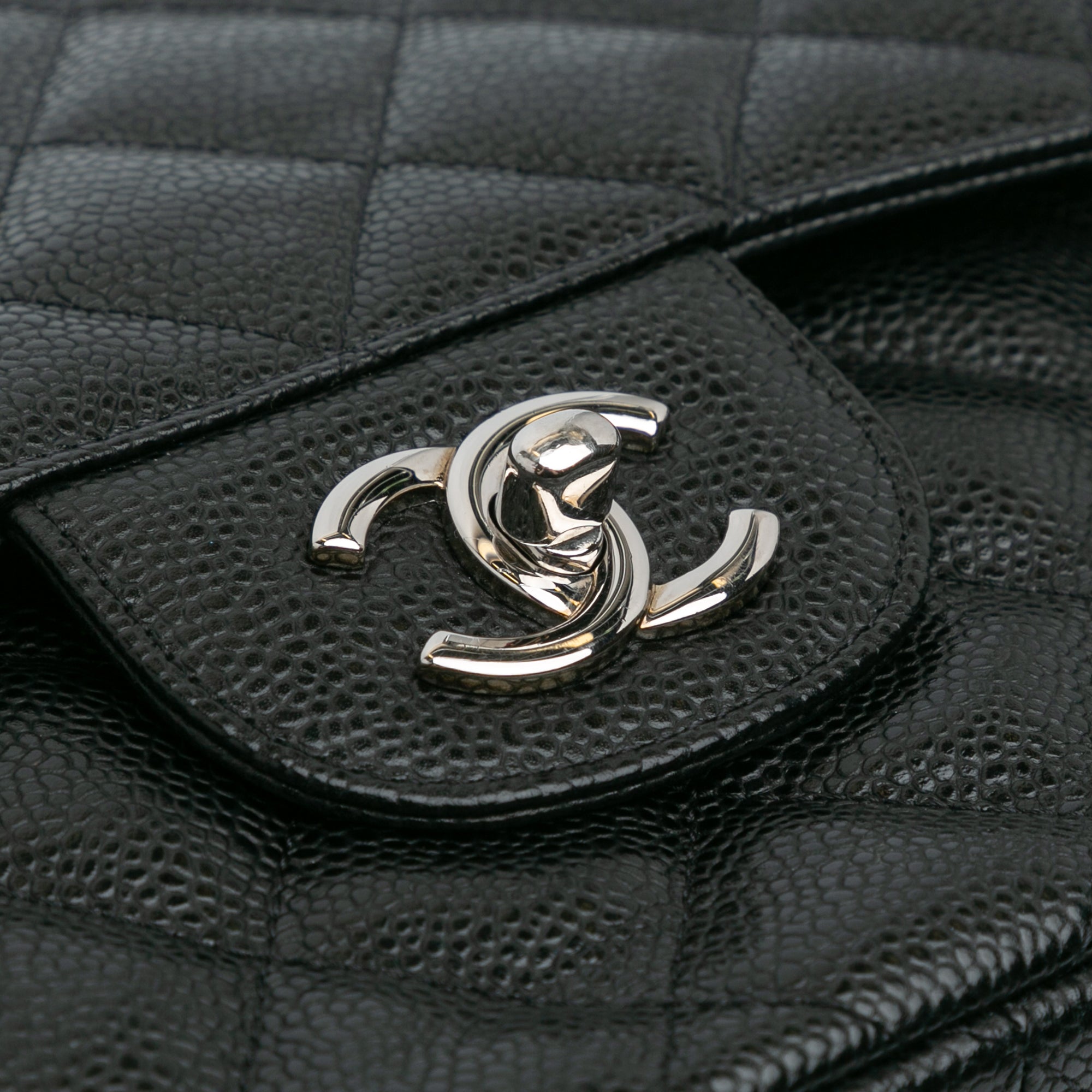 Jumbo Classic Caviar Double Flap