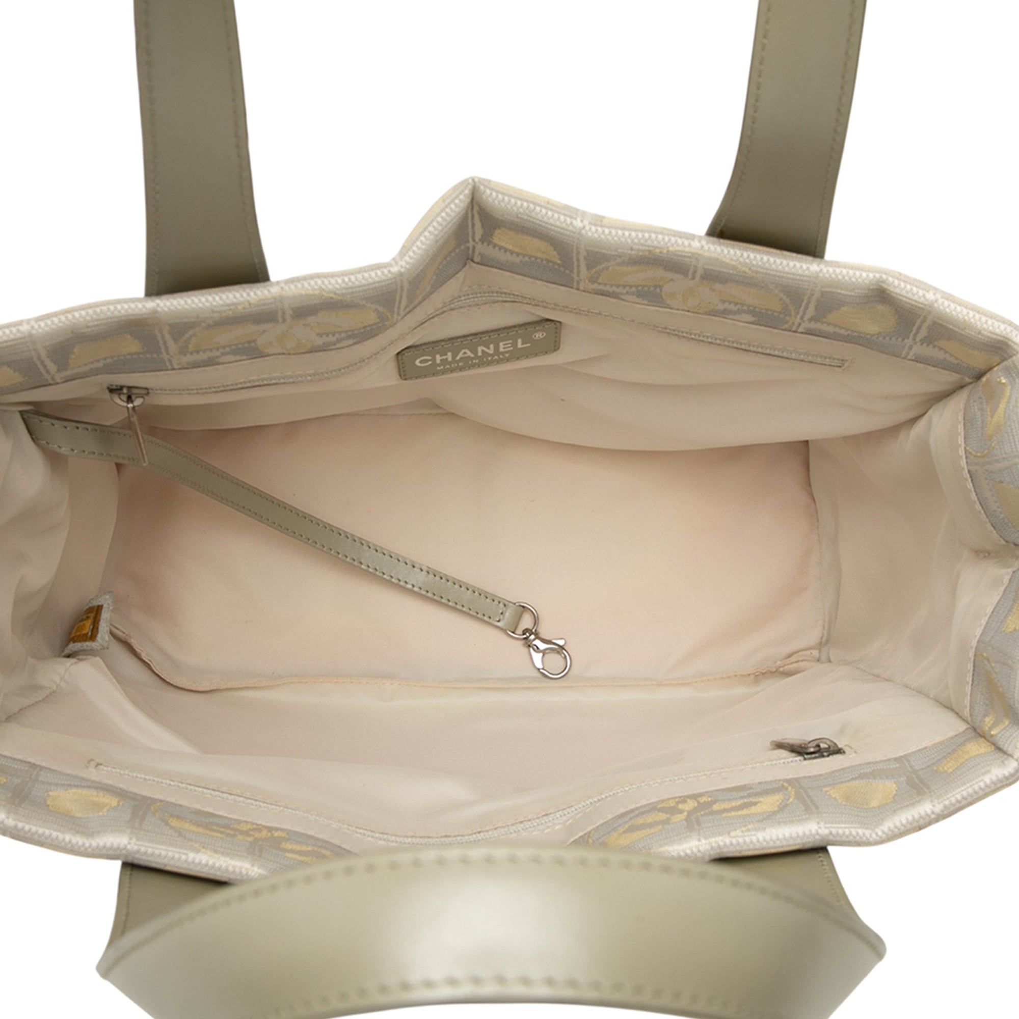 New Travel Line Nylon Tote