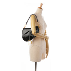 Medium Patent Saddle Bag_7