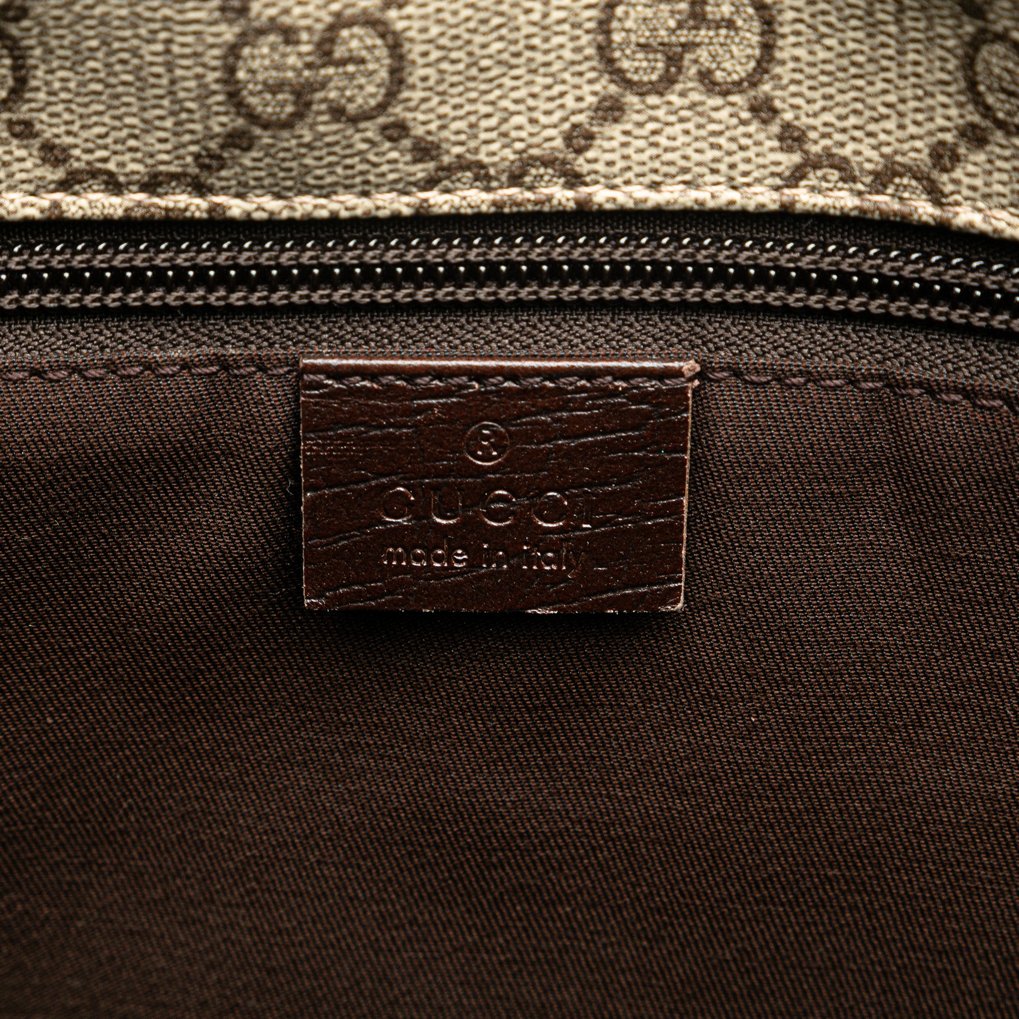 GG Supreme Crossbody 