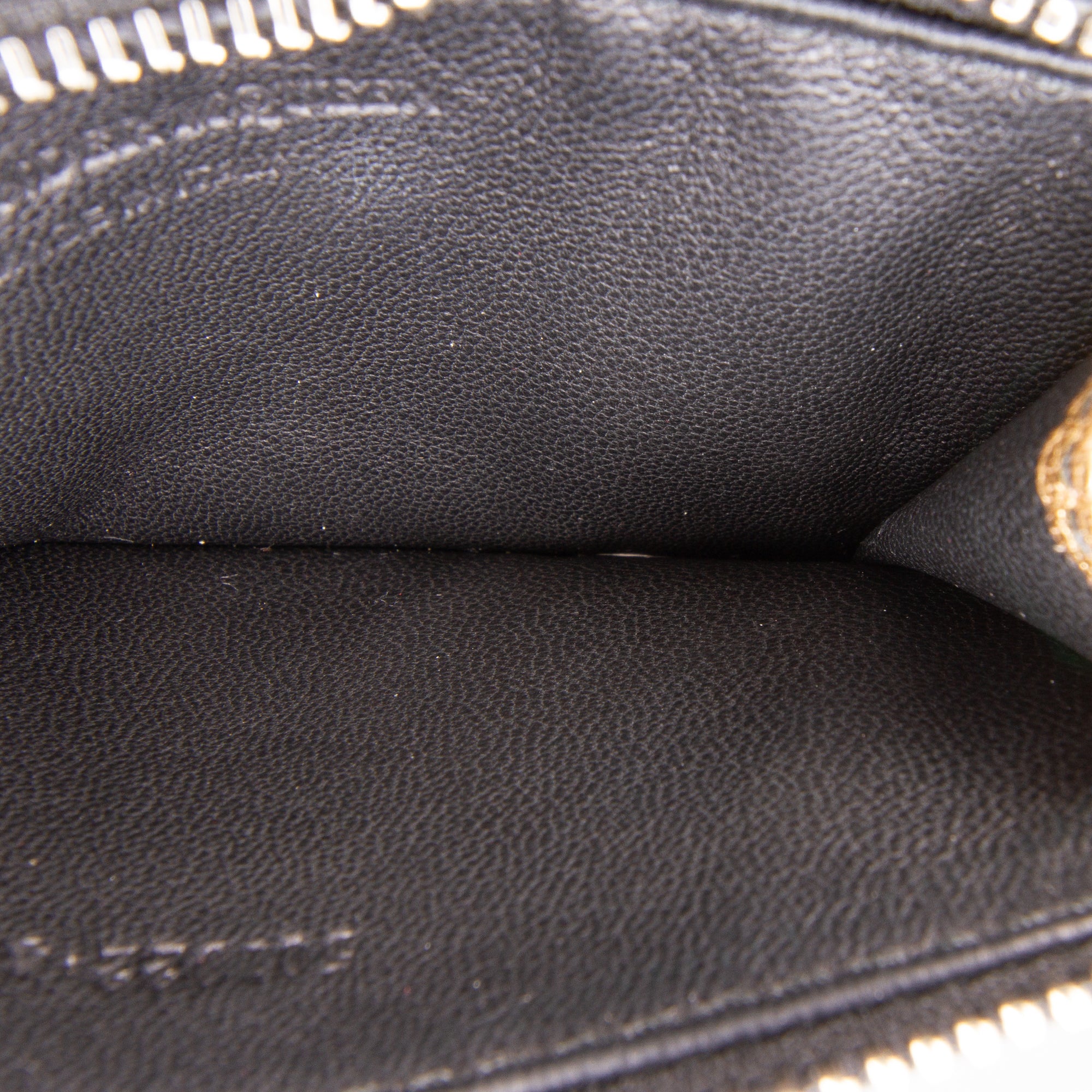 Metallic Leather Skull Charm Zip Card Holder